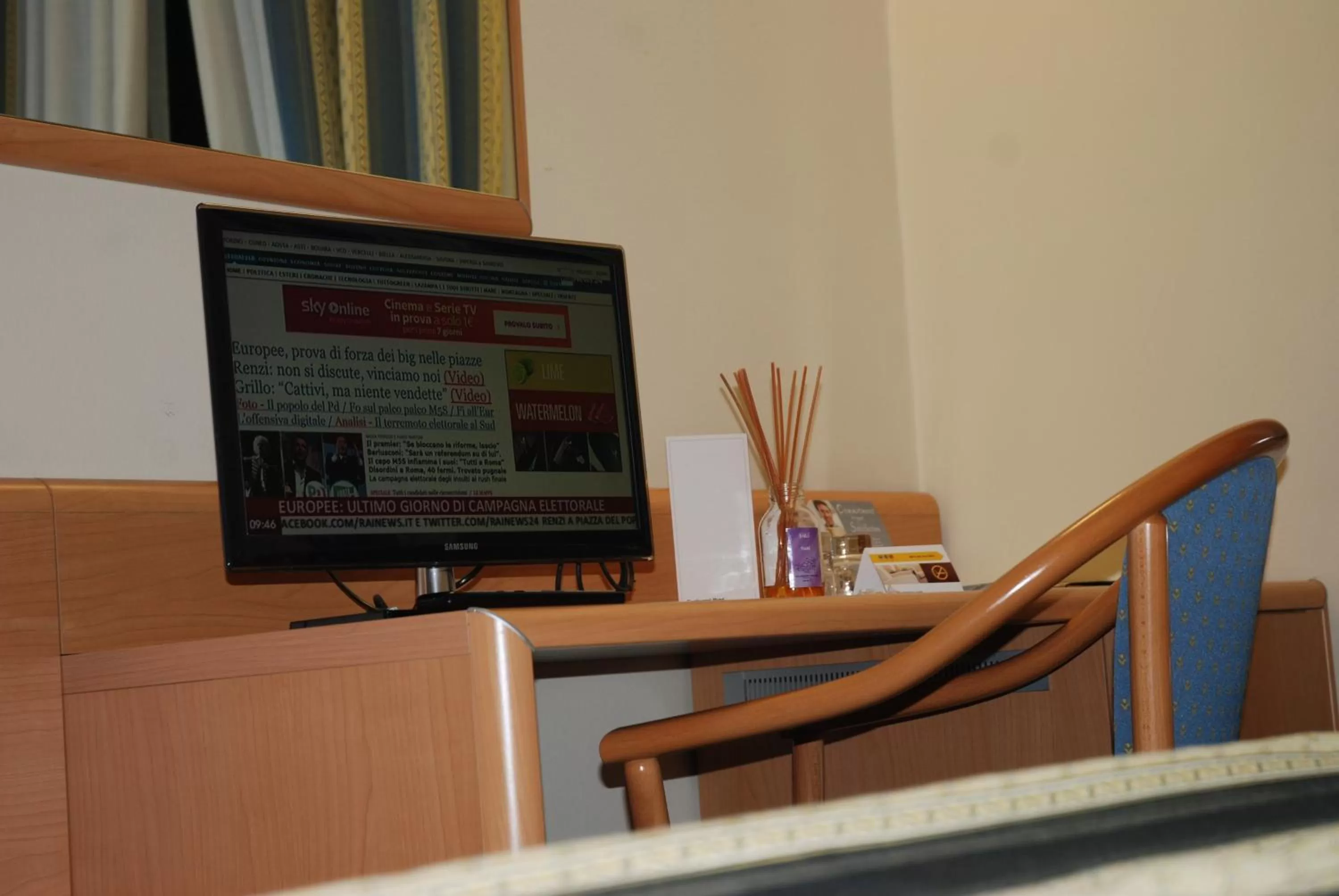 TV and multimedia in Hotel Continental Brescia