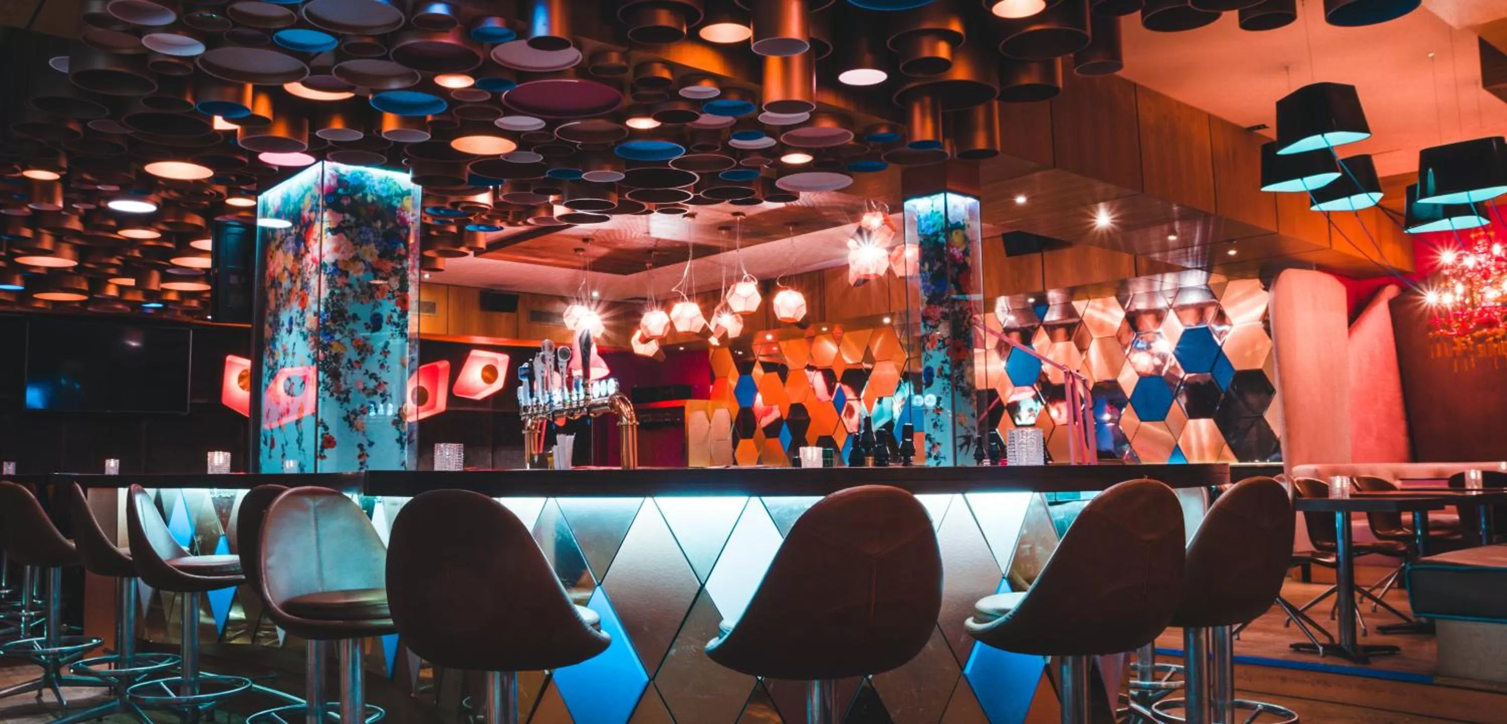 Restaurant/places to eat in Hotel Classique