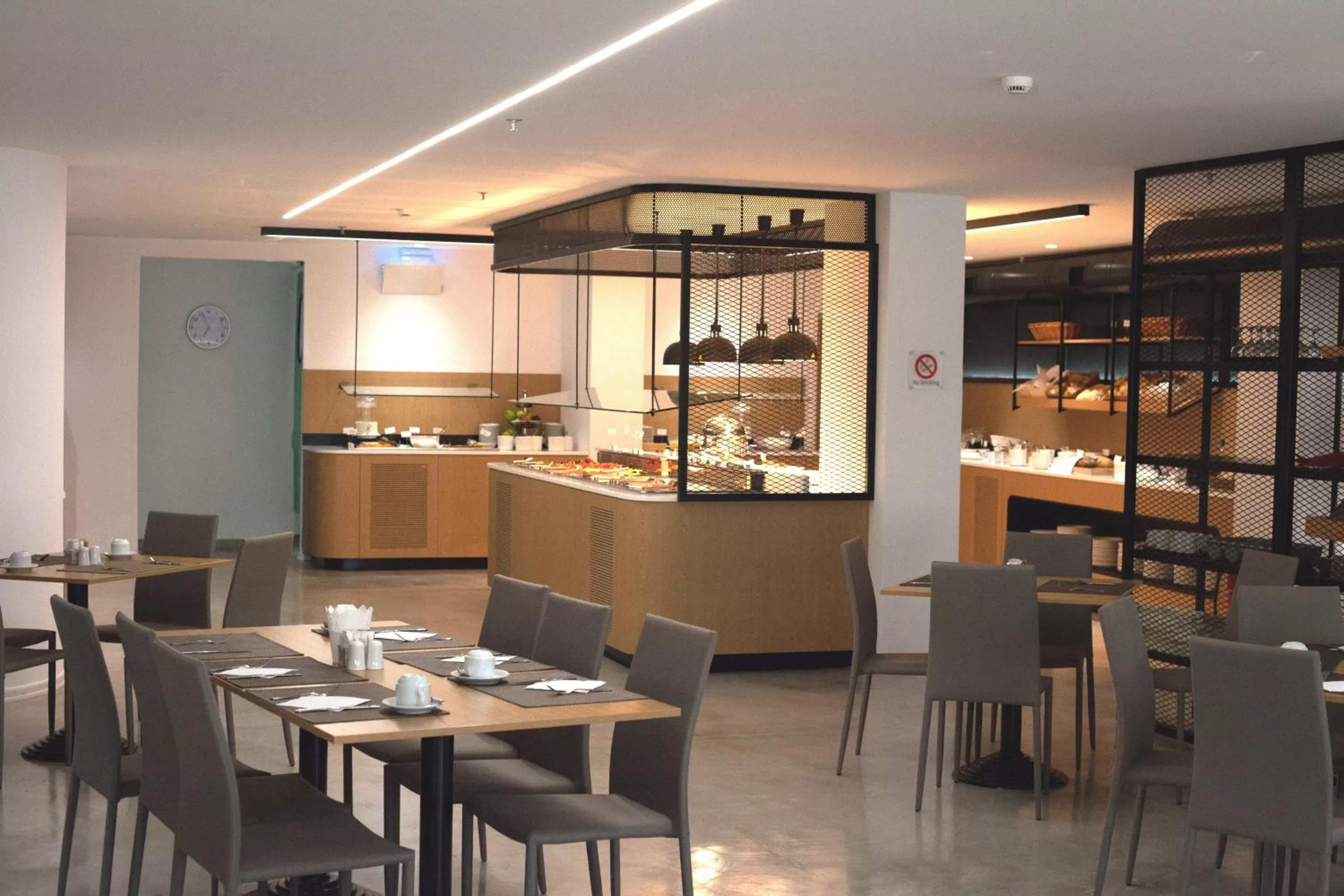 Restaurant/places to eat in Capsis Astoria Heraklion