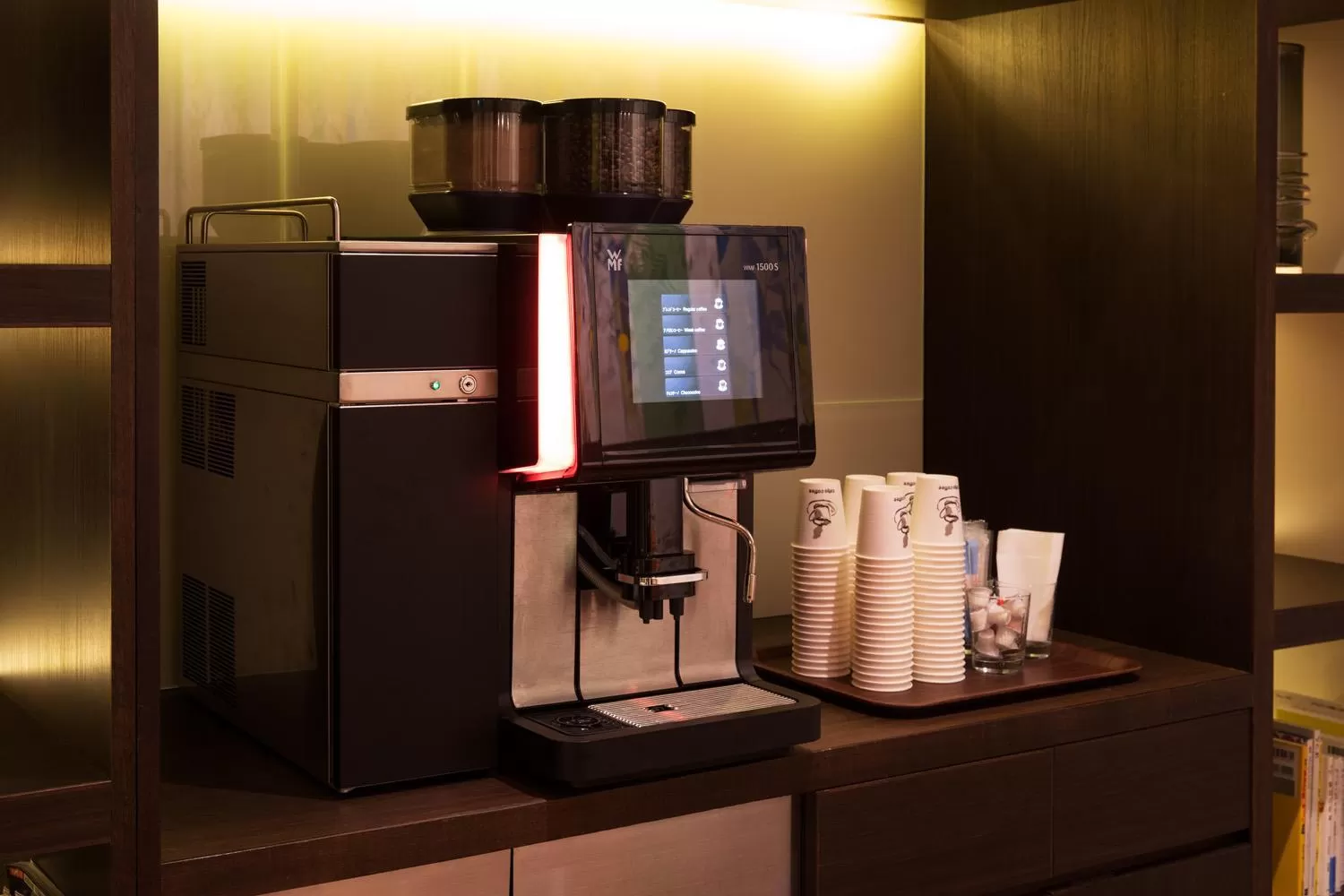Coffee/tea facilities in HOTEL FORZA HAKATAEKI CHIKUSHI-GUCHI Ⅰ
