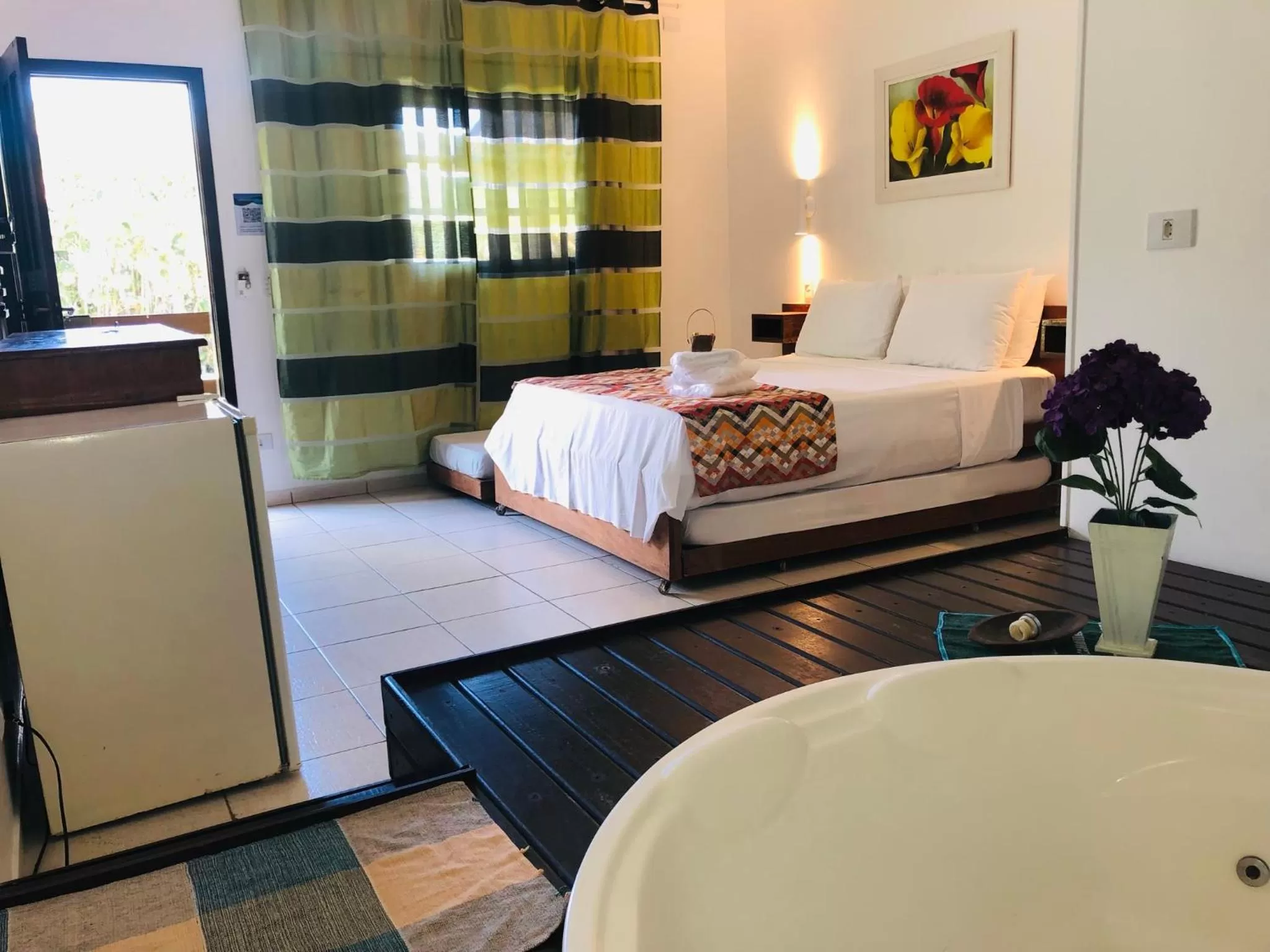 Queen Suite with Spa Bath in Hotel Bosques do Massaguaçu