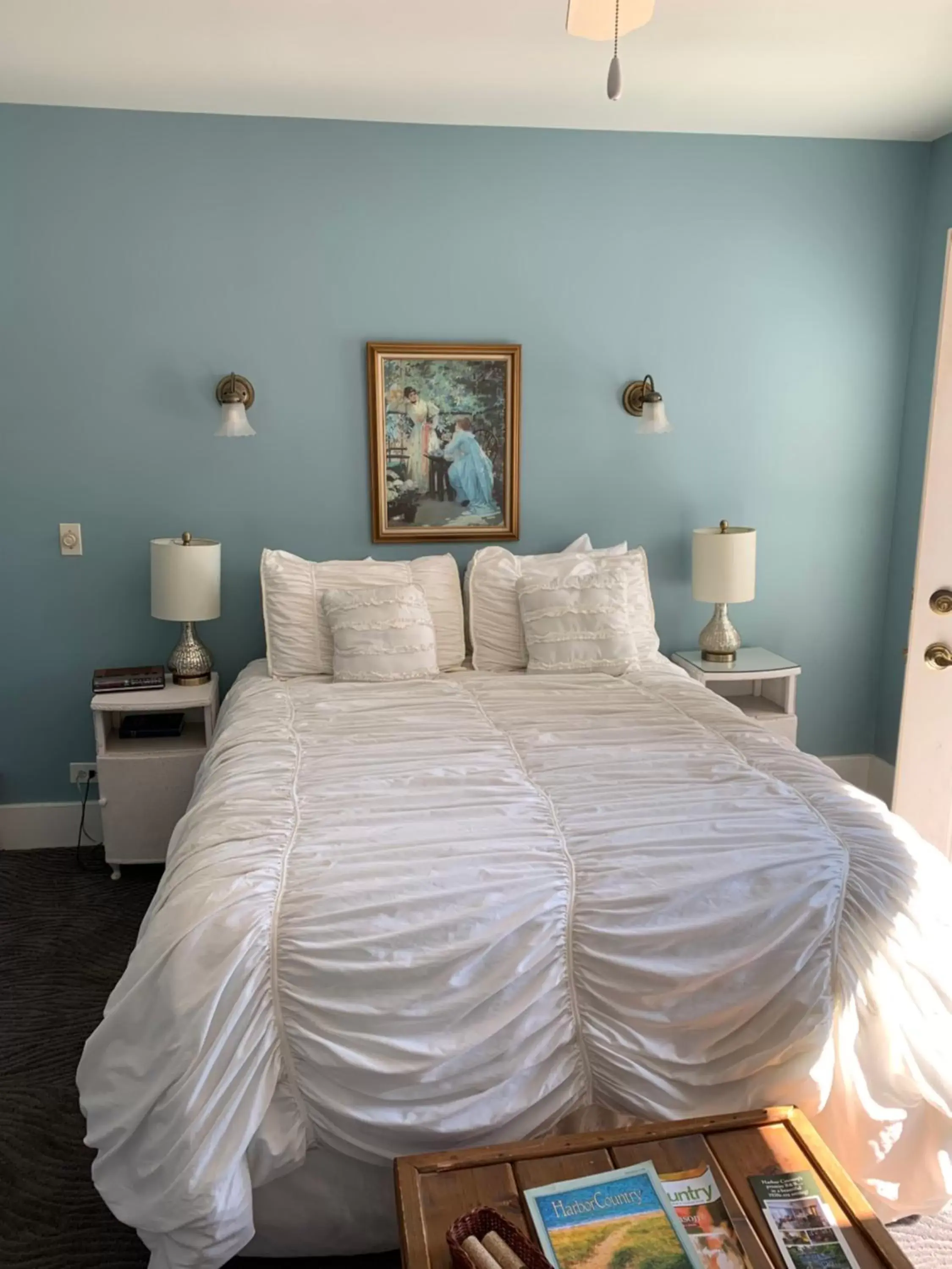 Queen Room - Madeleine's Room in The Inn at Union Pier Queen Room - Madeleine's Room in The Inn at Union Pier