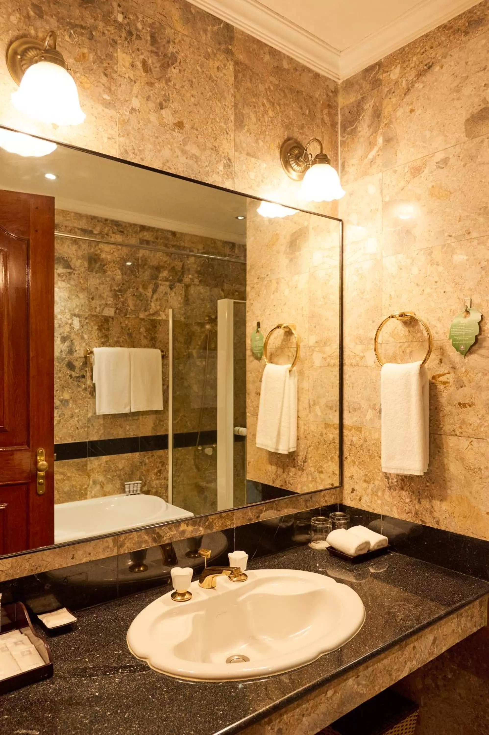 Bathroom in Hotel Grand Saigon