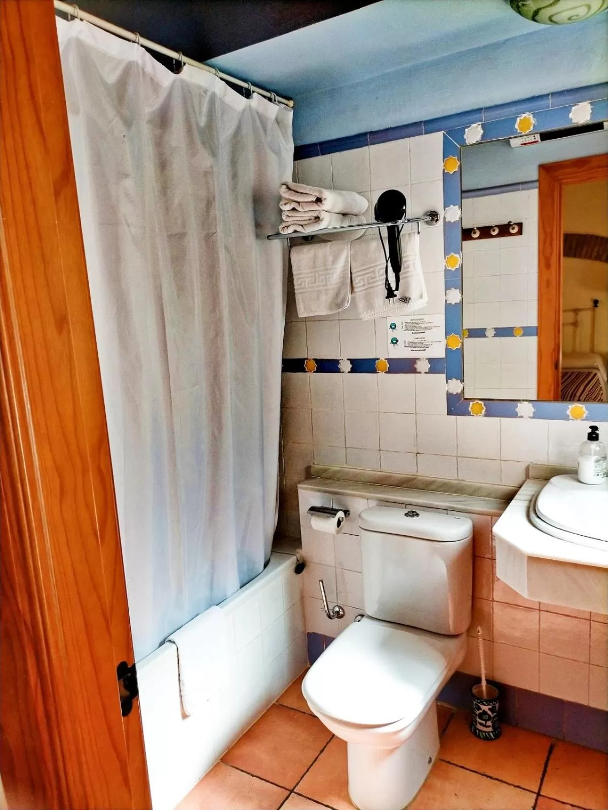 Bathroom in Abadía Hotel