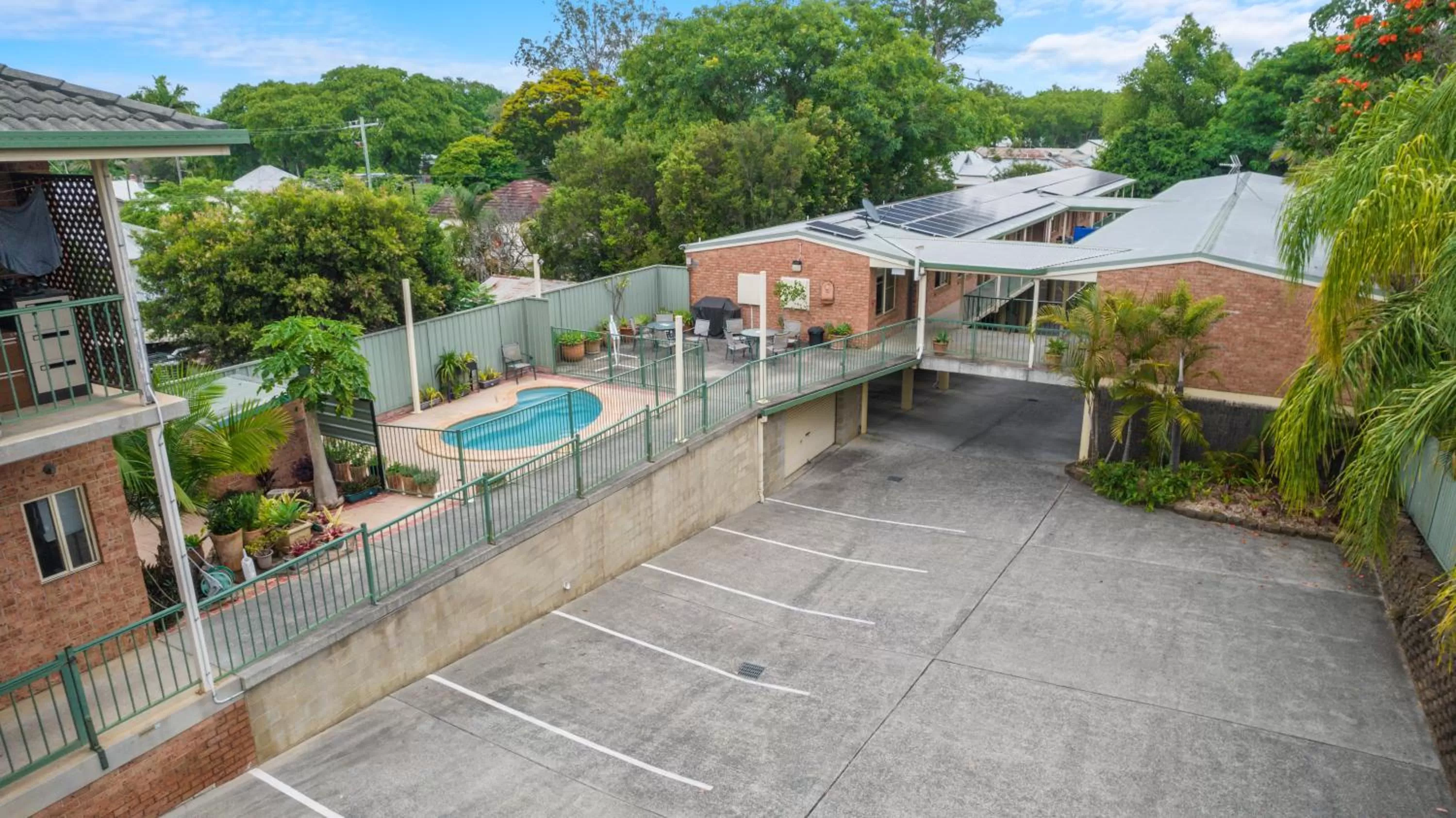 BBQ facilities in Bent Street Motor Inn