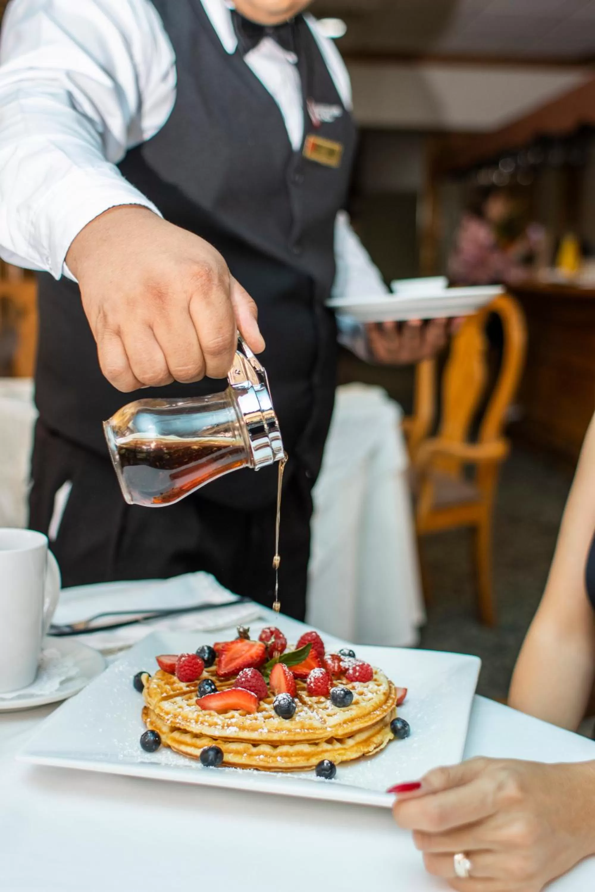 Restaurant/places to eat in Hotel Santander Plaza