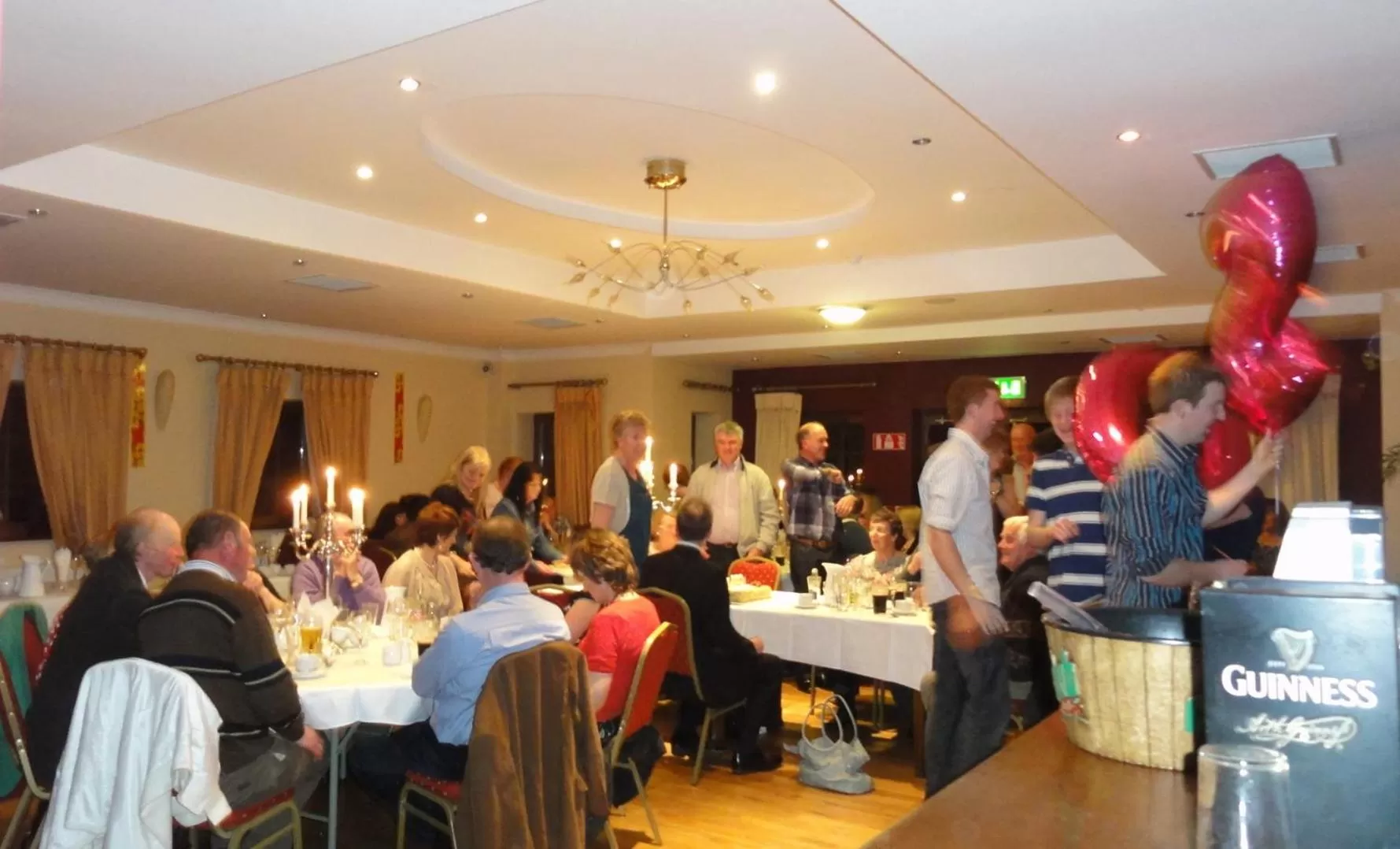 Restaurant/places to eat in Hannon's Hotel