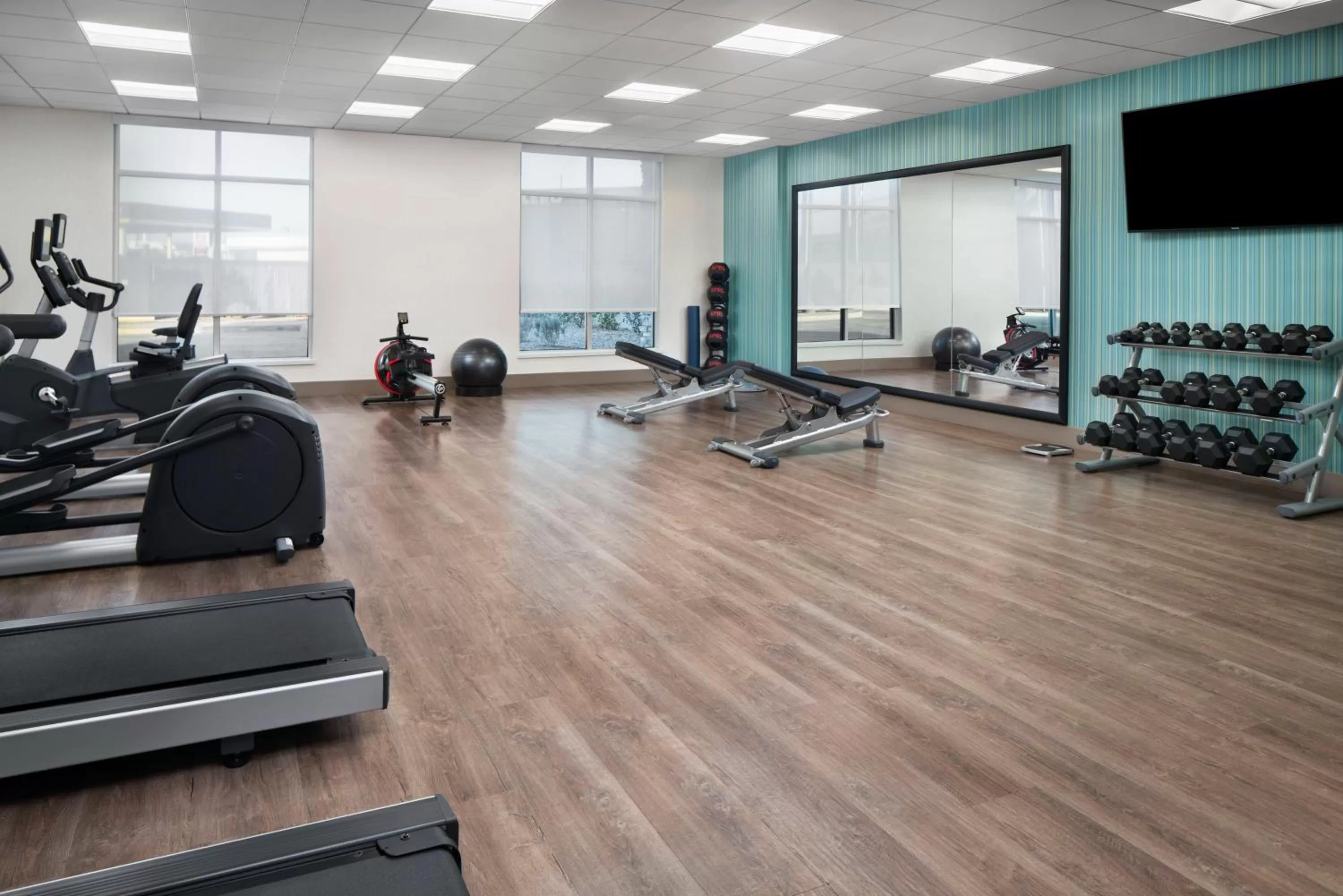 Fitness centre/facilities in Holiday Inn Express & Suites - Odessa I-20 by IHG