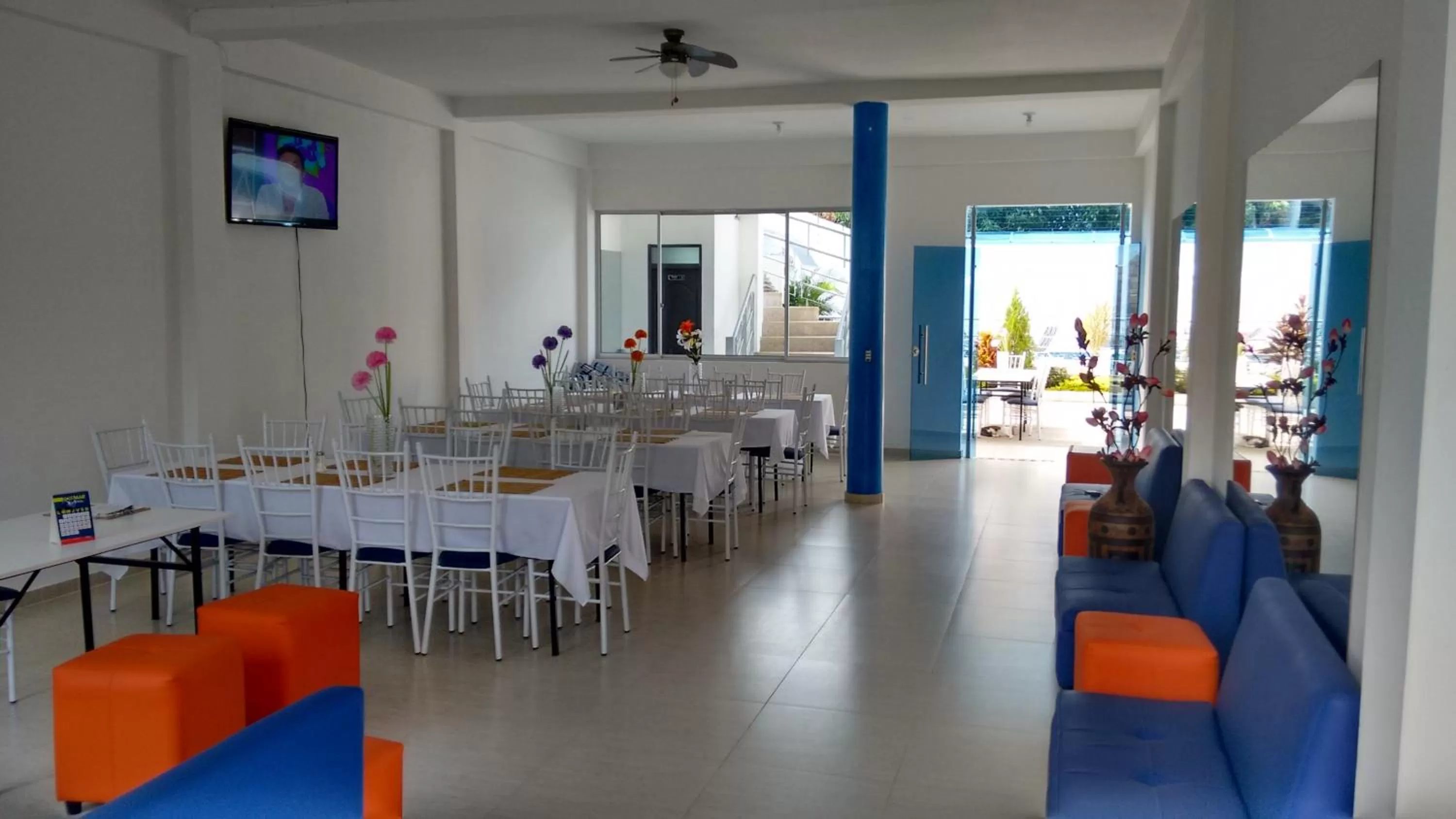 Restaurant/Places to Eat in Tropical Resort Tocaima