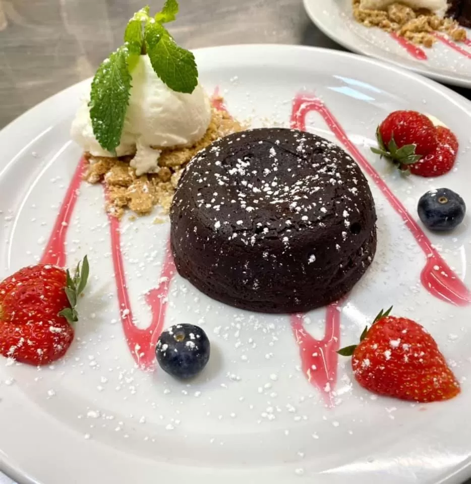 Food and drinks in Beach Green Hotel