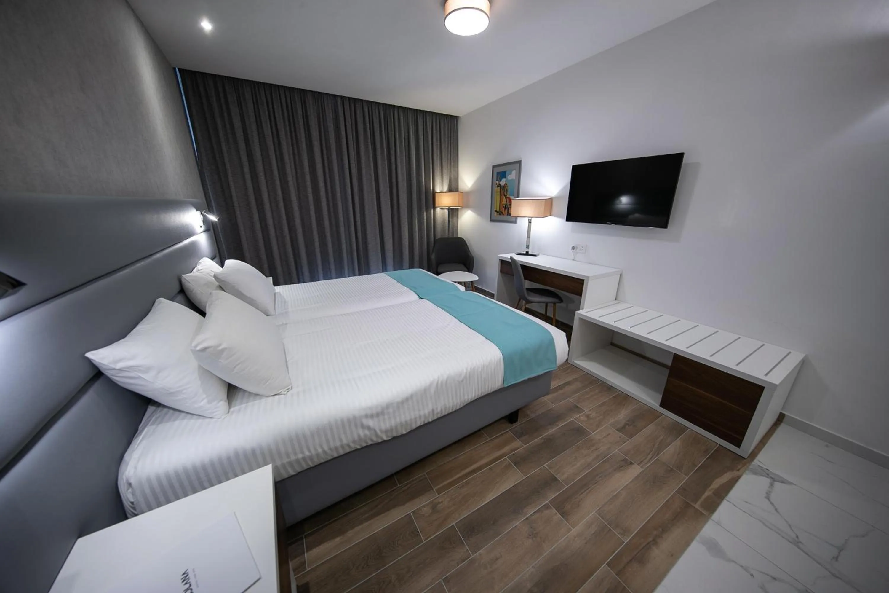 Standard Twin Room with Balcony in Solana Hotel & Spa