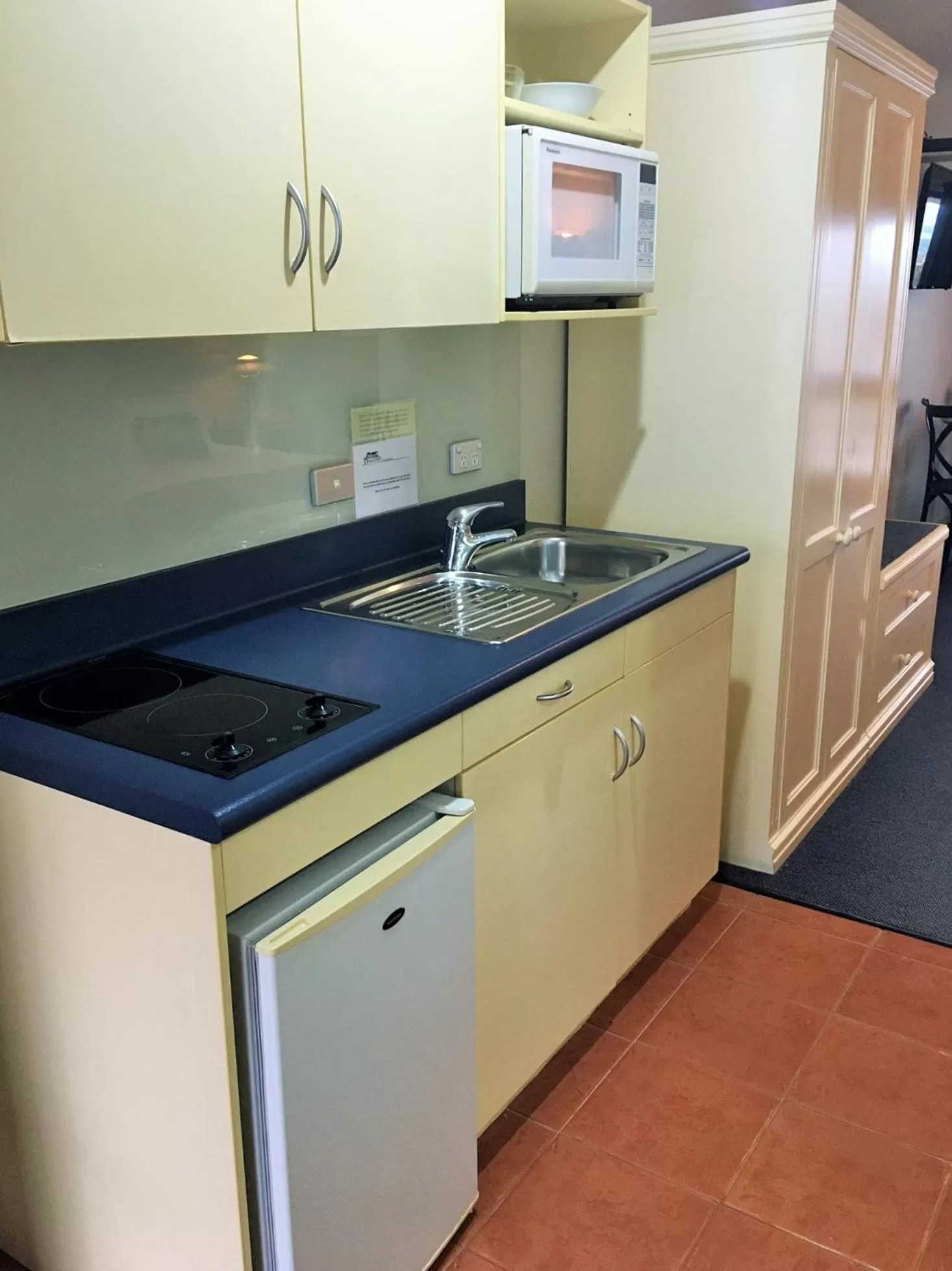 Kitchen or kitchenette in Baycrest Thermal Lodge