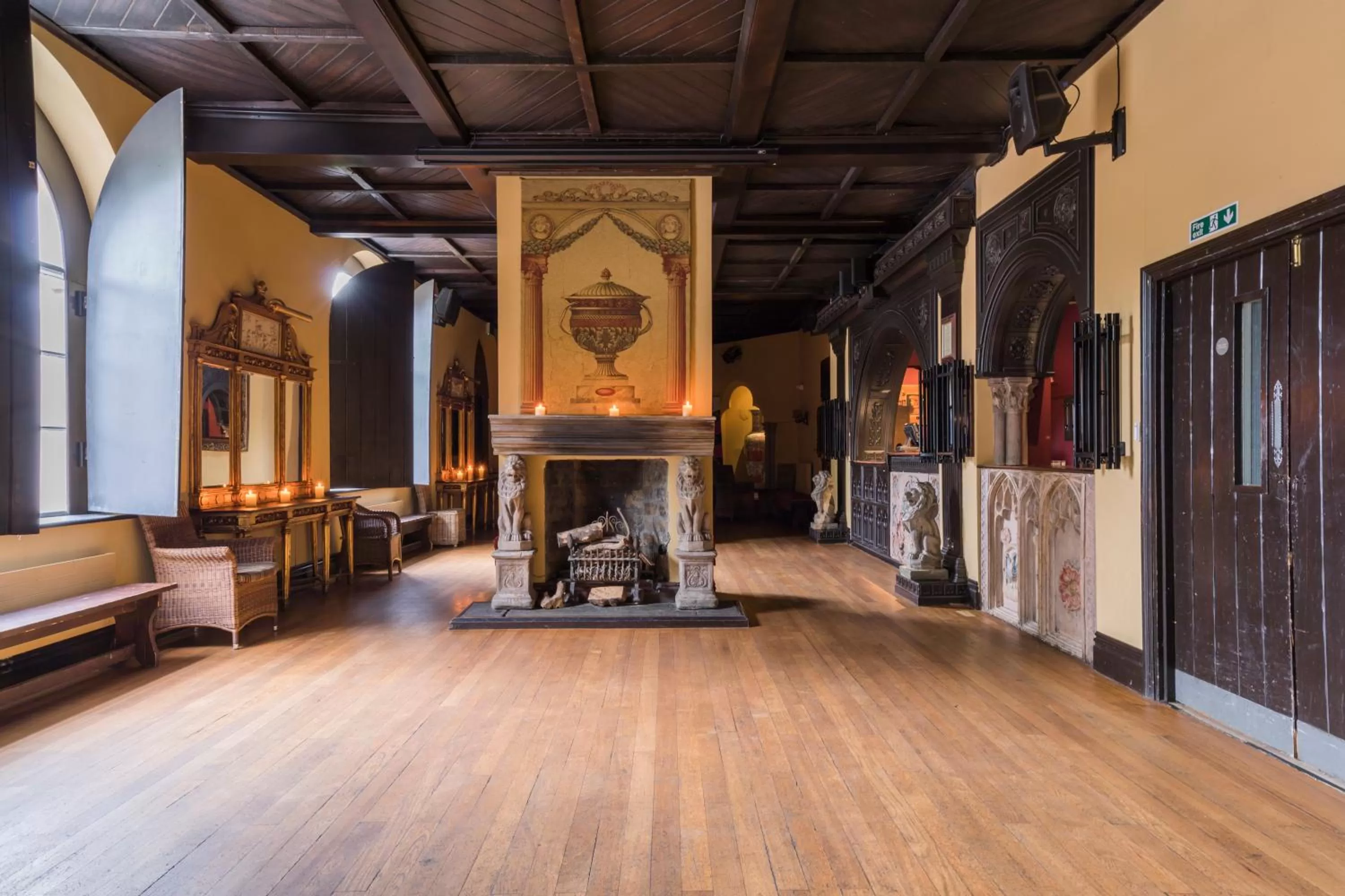 Lounge or bar in Coombe Abbey Hotel