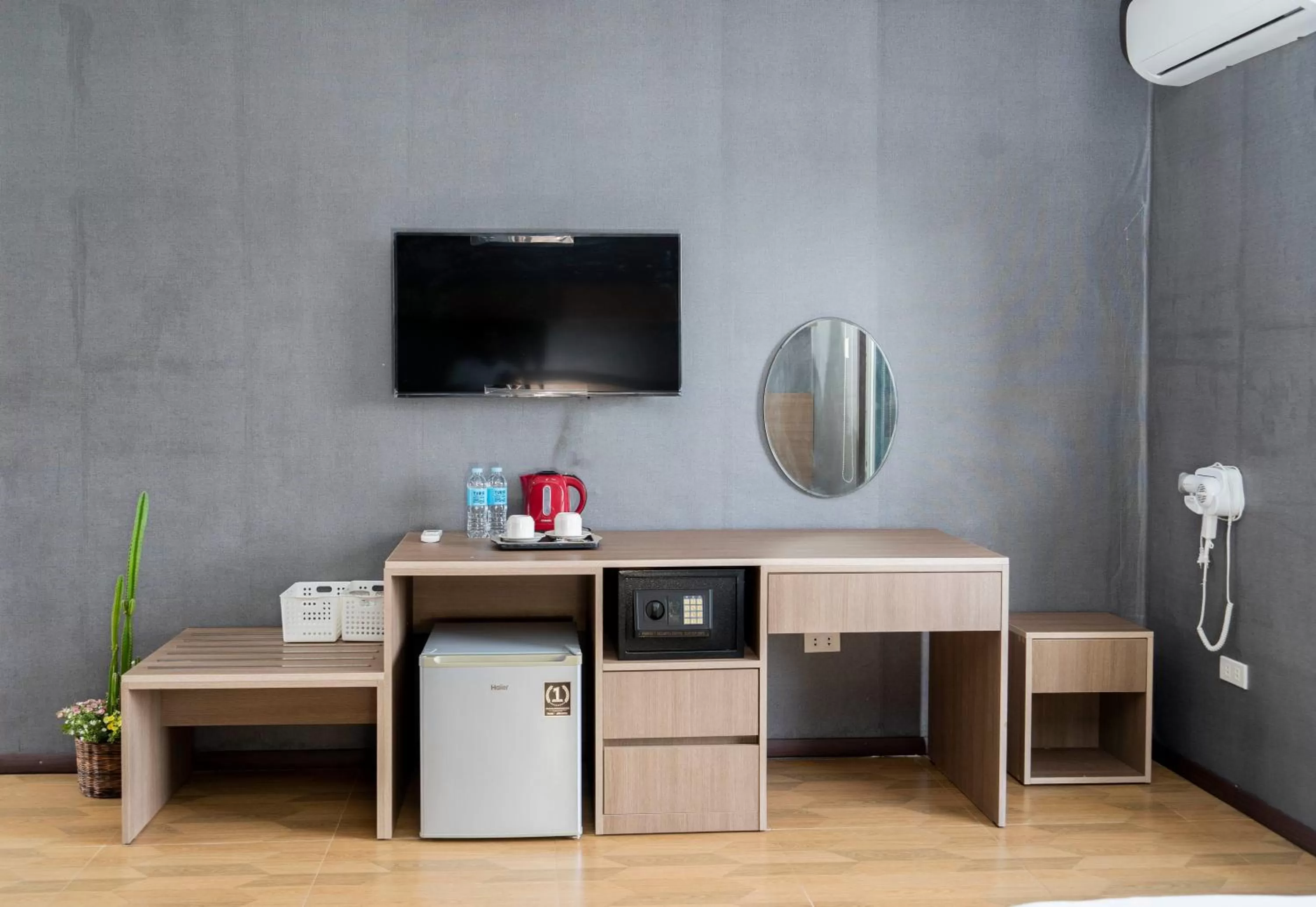 TV and multimedia in Espacio Resort Bohol