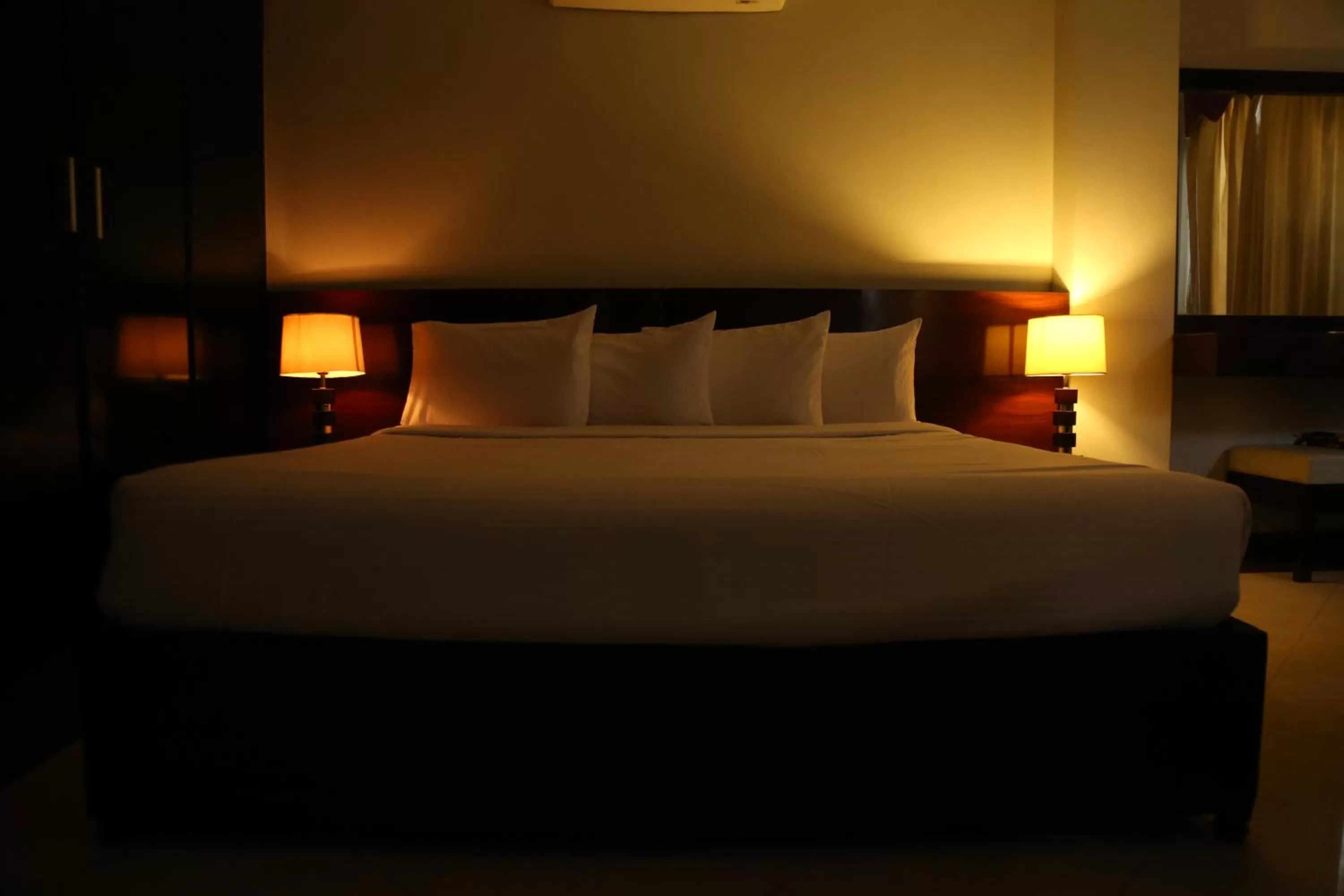 Bed in Hotel Multan Continental