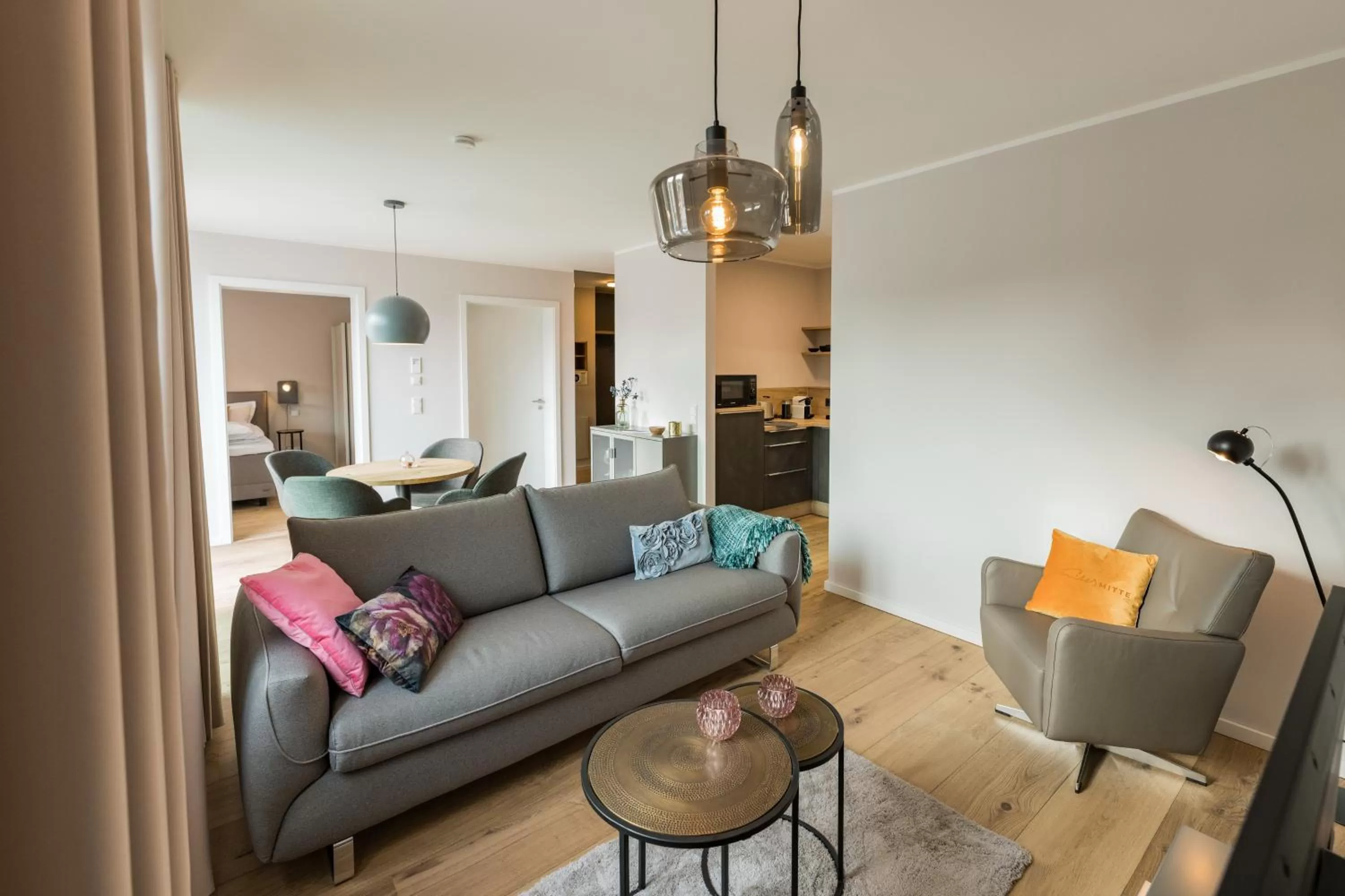 TV and multimedia, Seating Area in Suites MITTE - Aparthotel