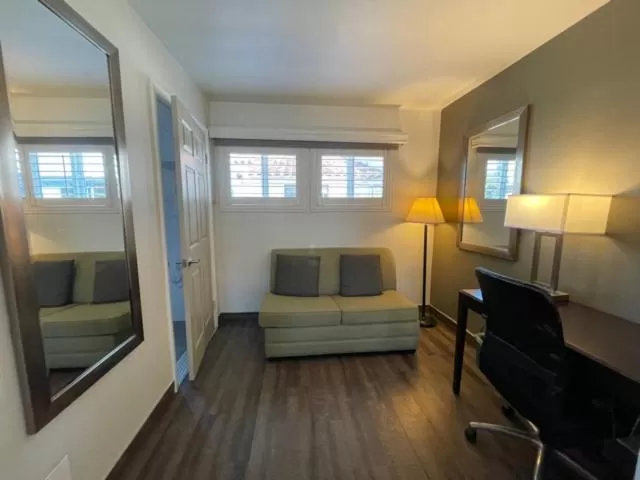 Hi View Inn & Suites