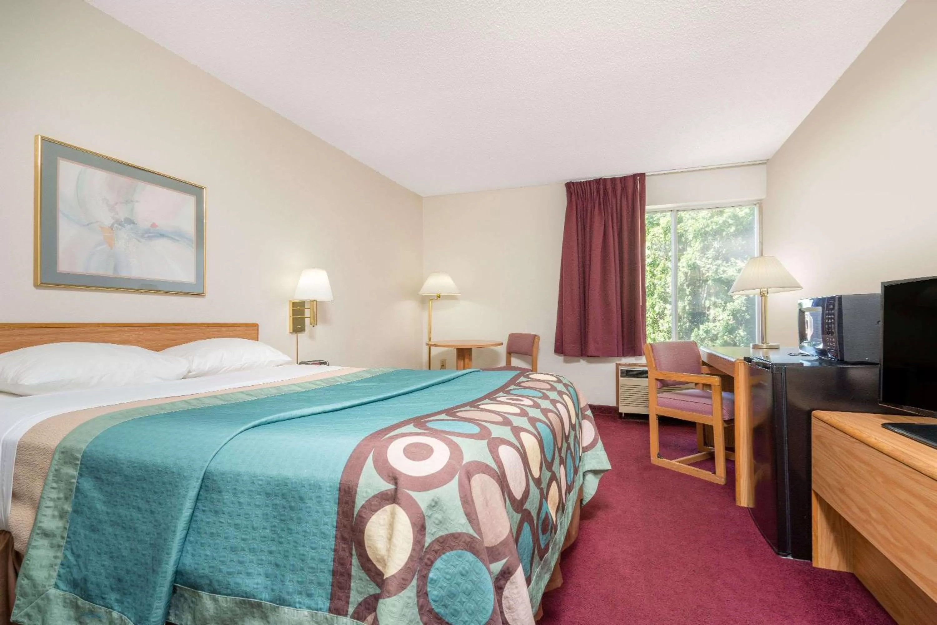 Queen Room - Non-Smoking in Super 8 by Wyndham Menomonie WI