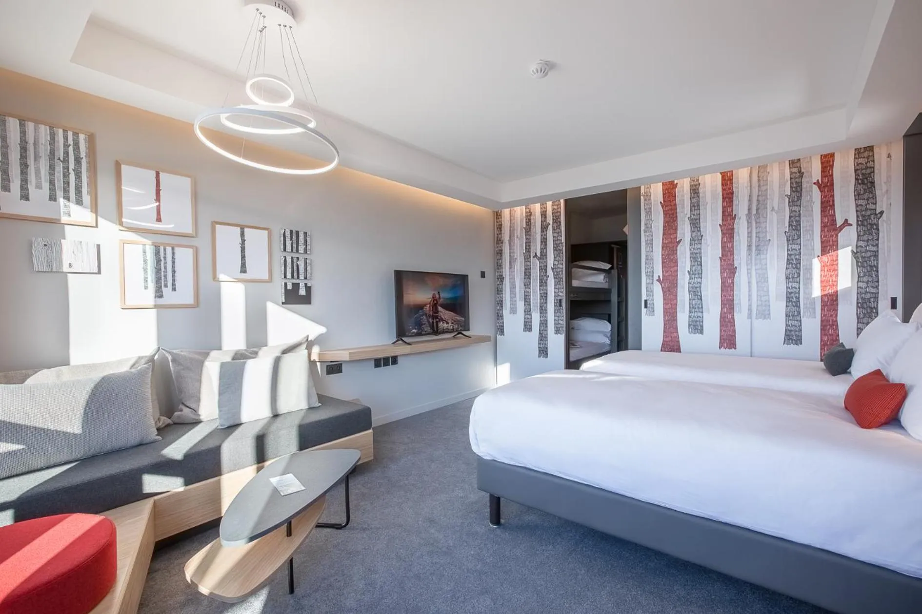 Bedroom, Bed in Altezza - Arc 1800 Hotel & Spa - ex Mercure