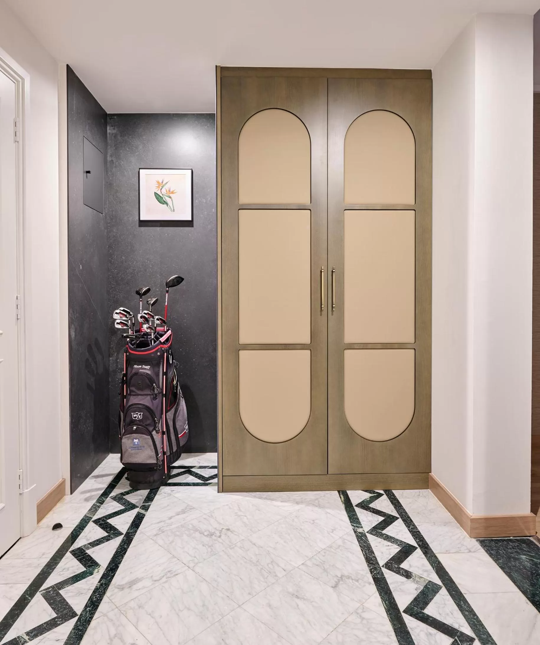 wardrobe in Grand Hyatt La Manga Club Golf & Spa