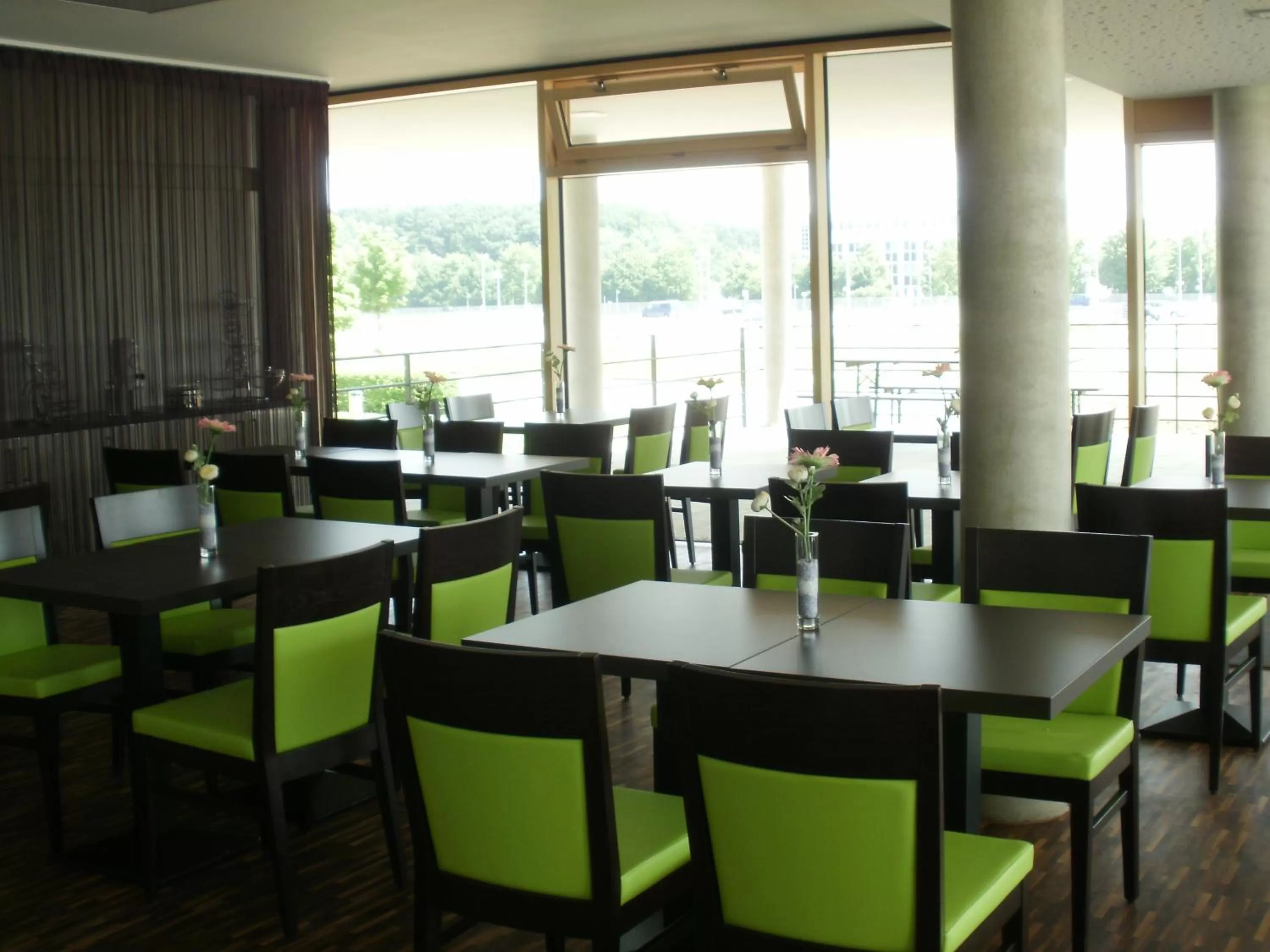 Restaurant/places to eat in iQ-Hotel Ulm