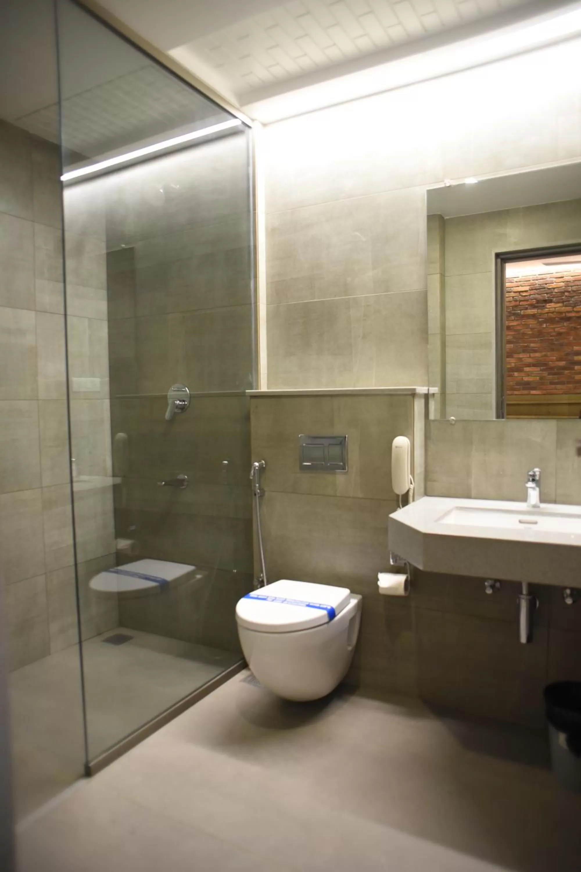 Shower in RATHNA RESIDENCY - Near US CONSULATE