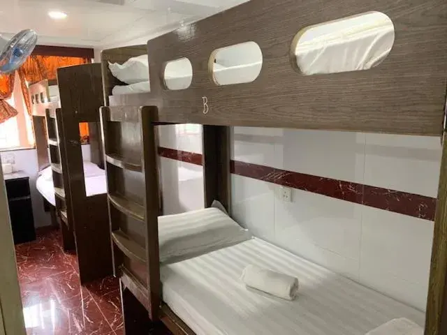 Bed in 4-Bed Dormitory Room in Woodstock Hostel Bed in 4-Bed Dormitory Room in Woodstock Hostel