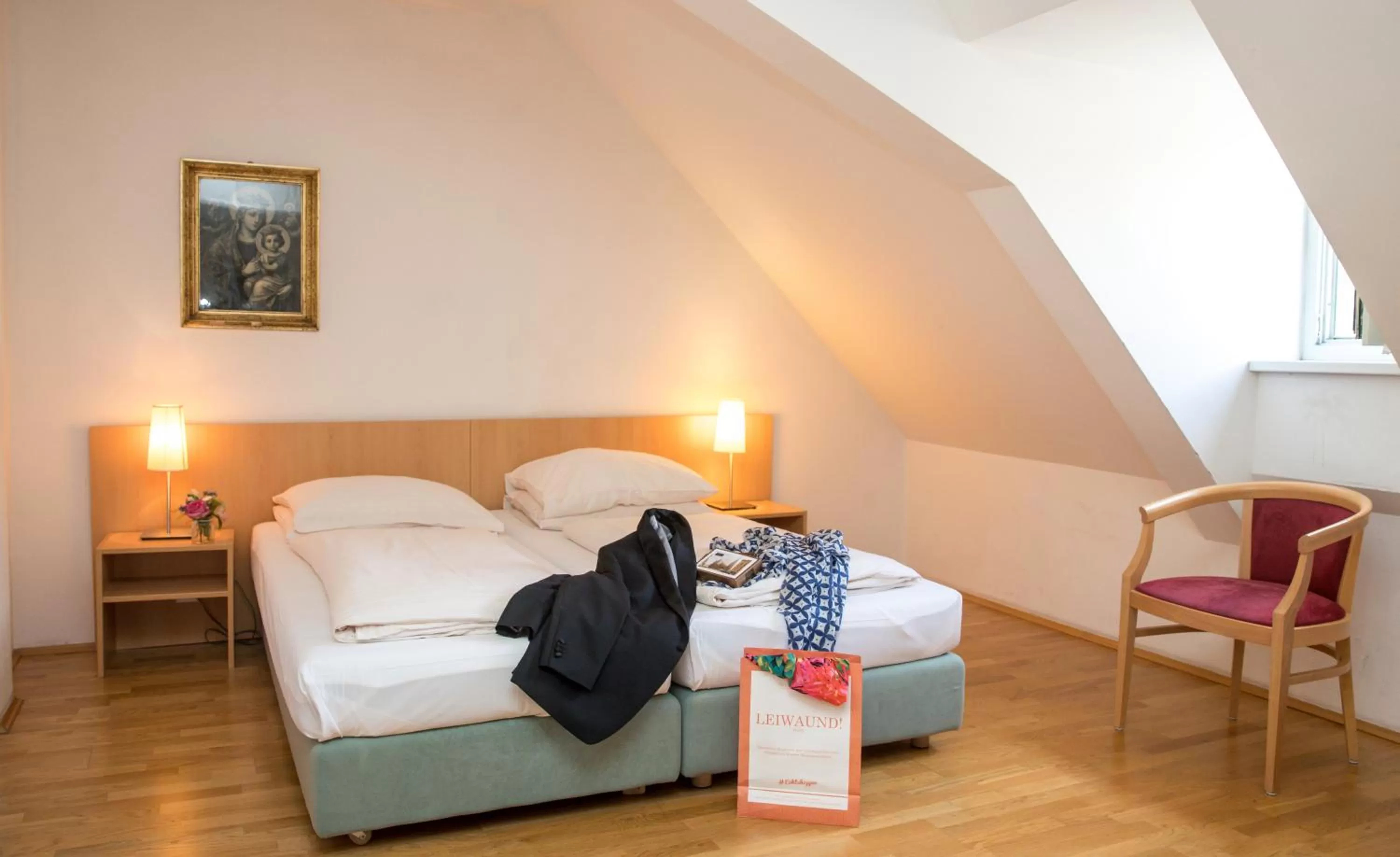 Deluxe Double or Twin Room in Gästehaus Deutscher Orden Wien