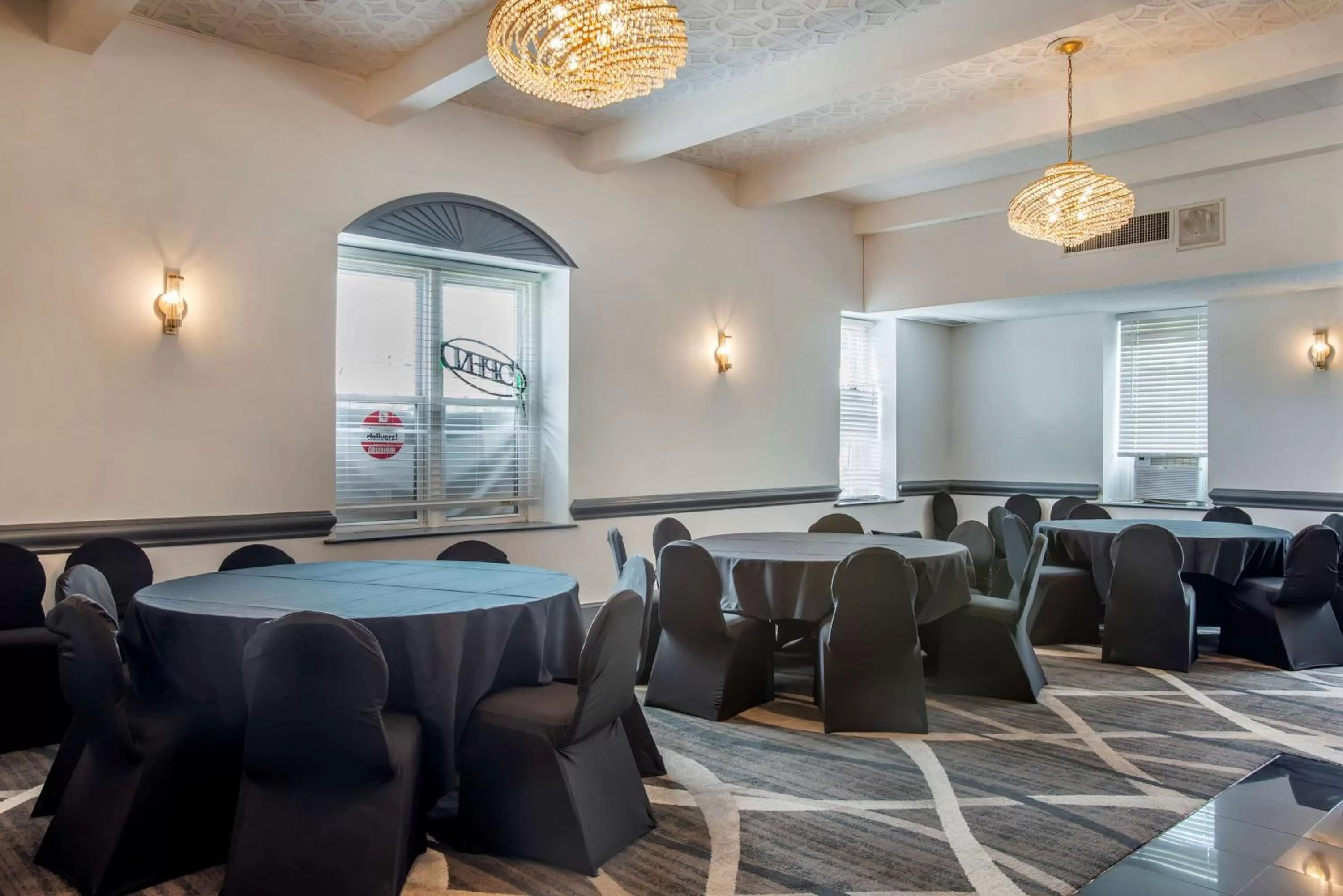 Bedroom in Best Western Fort Washington Inn