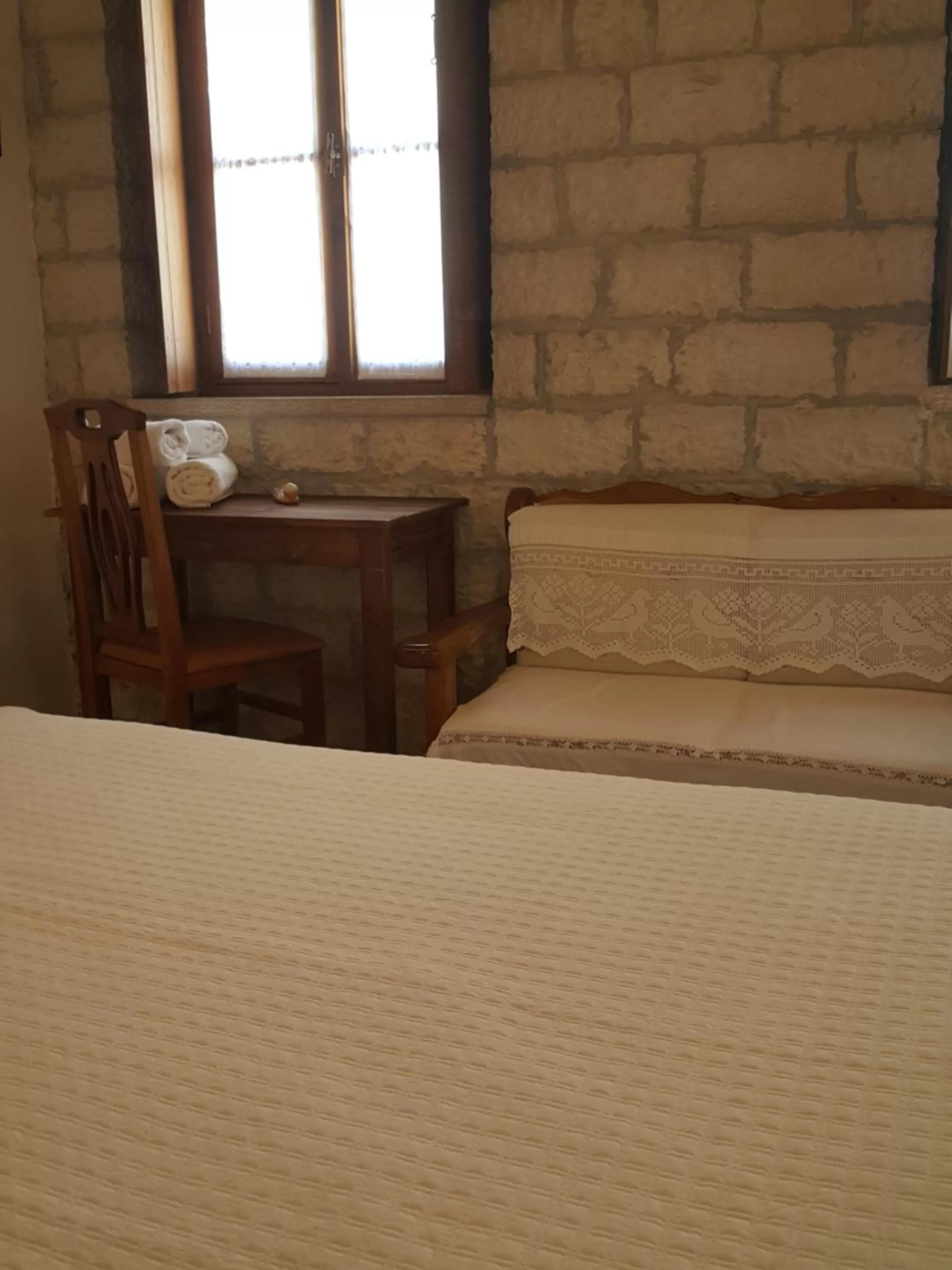 Bed in Hotel Gjirokastra