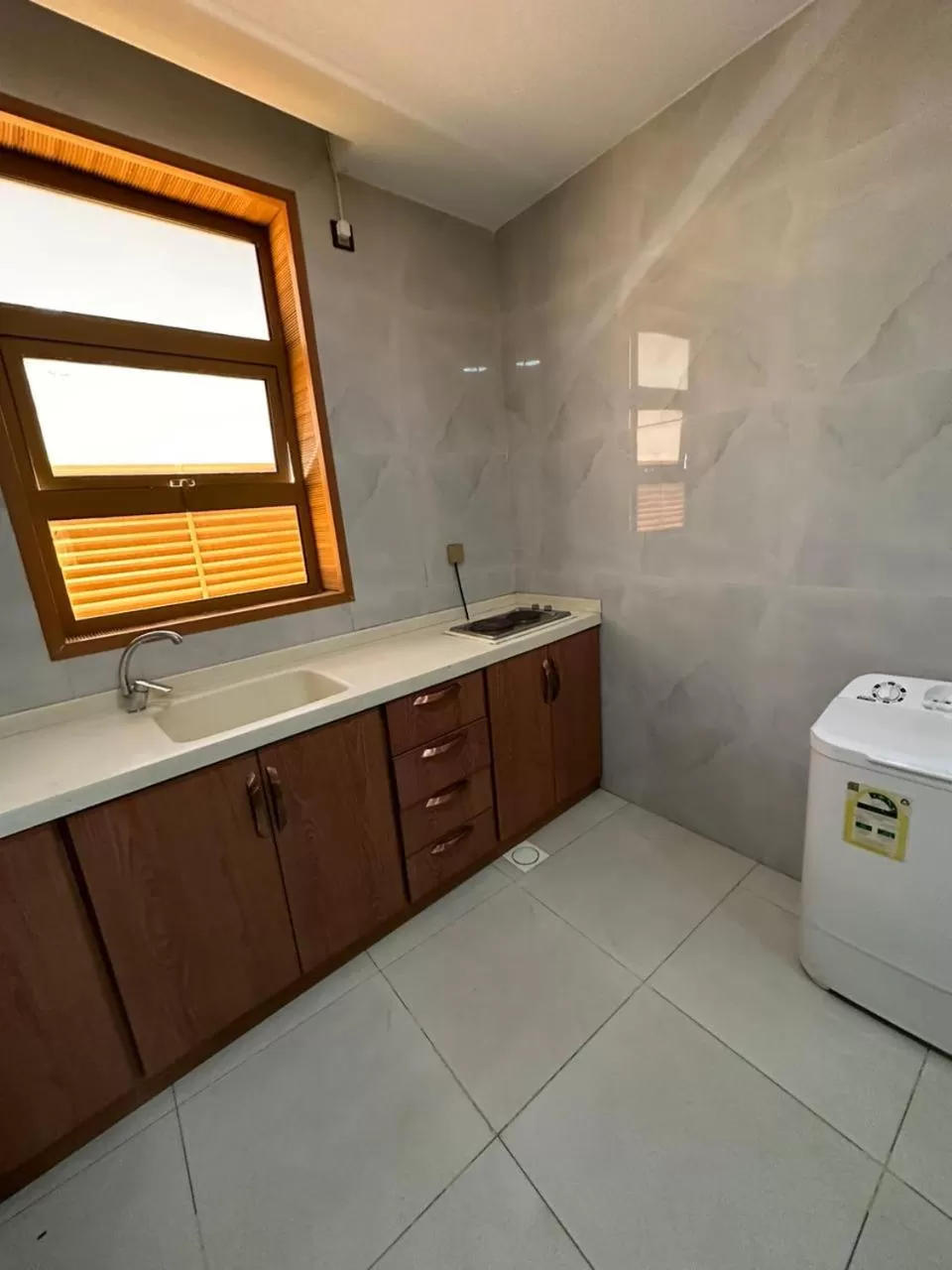 Kitchen or kitchenette, Kitchen/Kitchenette in Leen Serviced Apartments