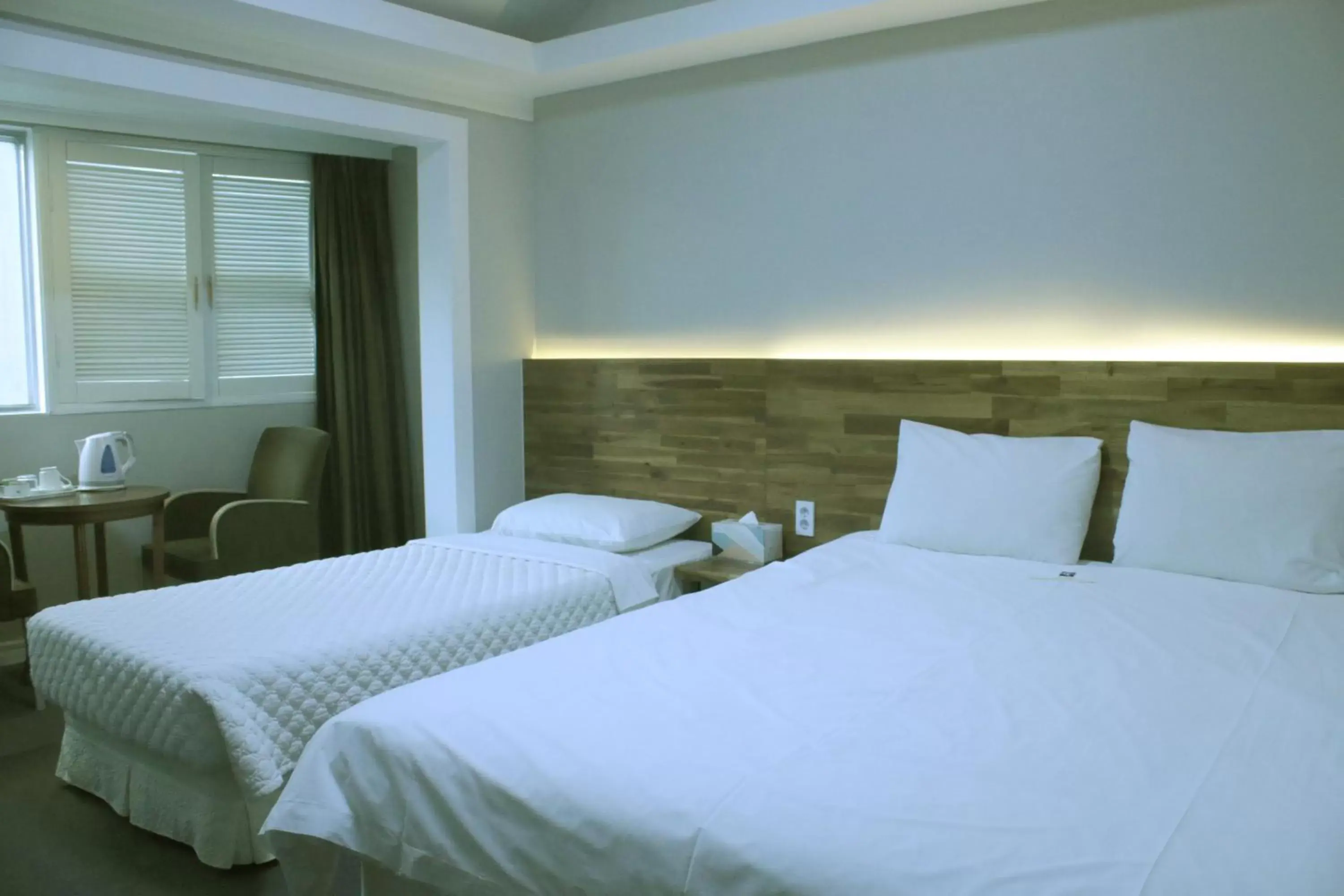 Standard Twin Room in Hotel Ocean View Standard Twin Room in Hotel Ocean View