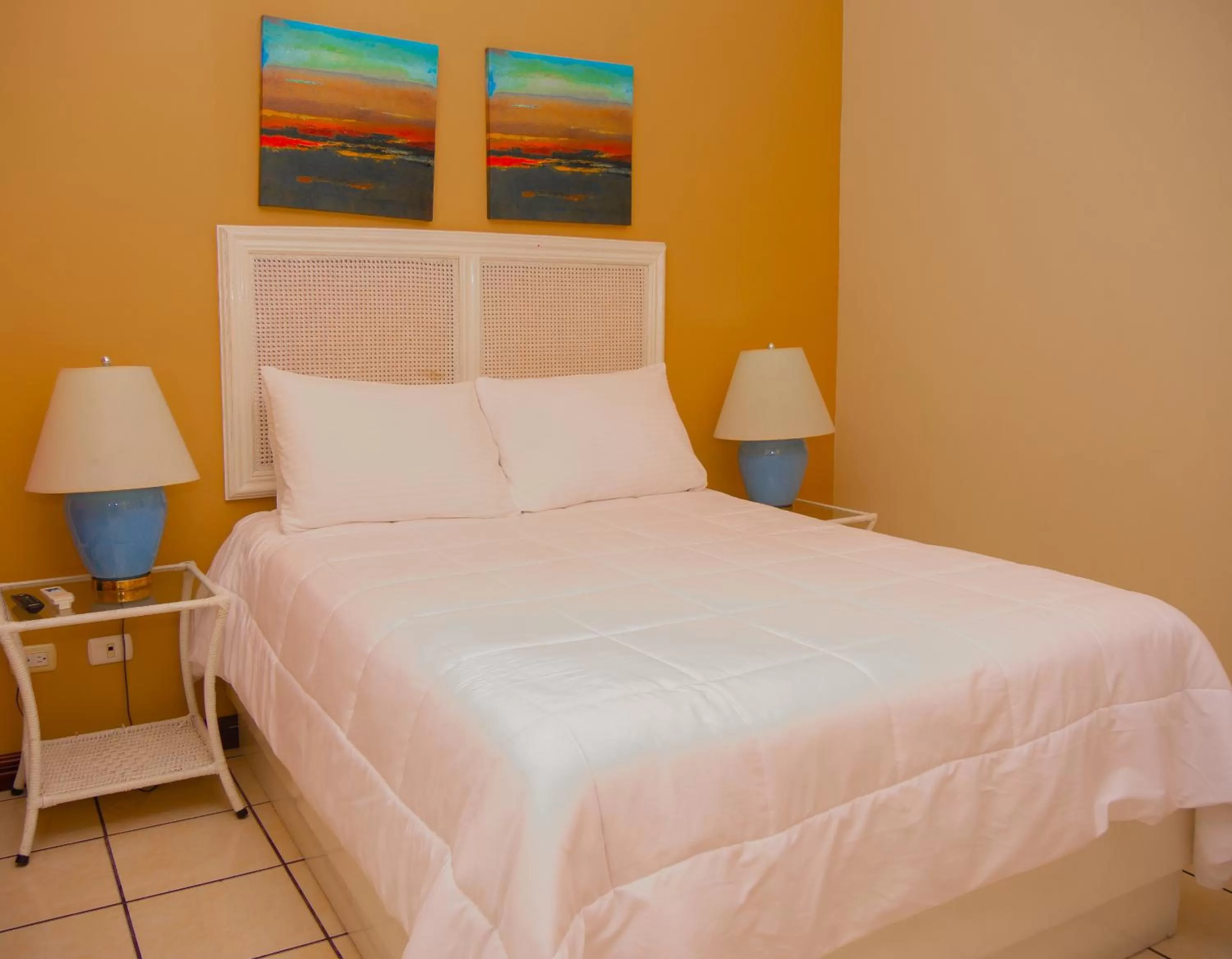 Bed in Hotel Bamboo Aeropuerto