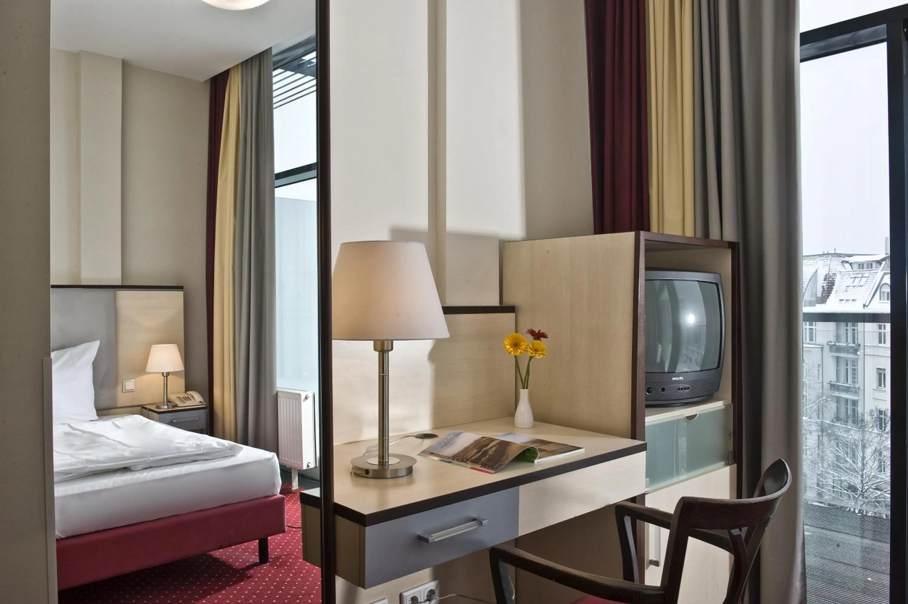 Decorative detail, Bed in Come Inn Berlin Kurfürstendamm