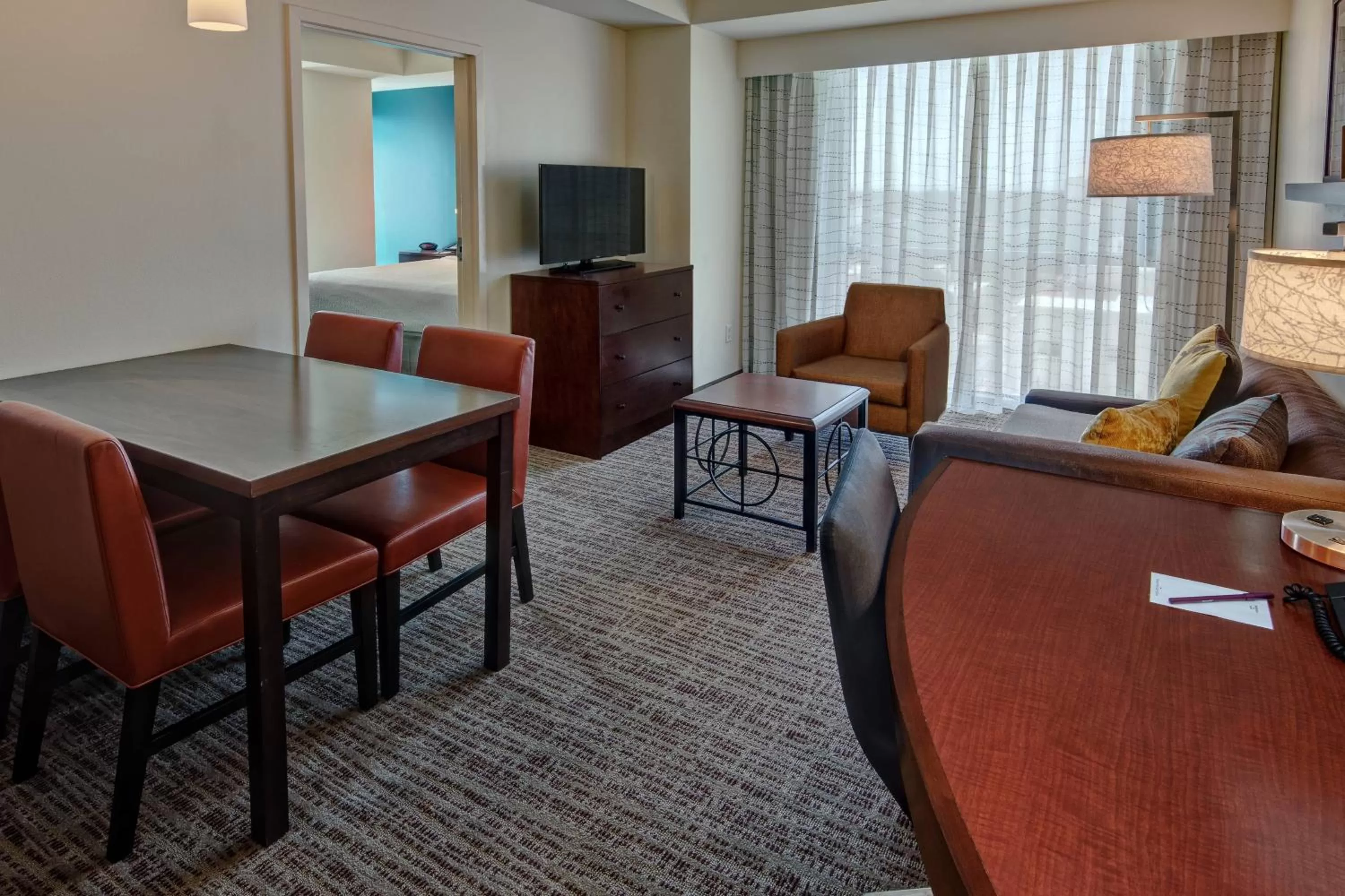 Living room in Residence Inn Norfolk Downtown