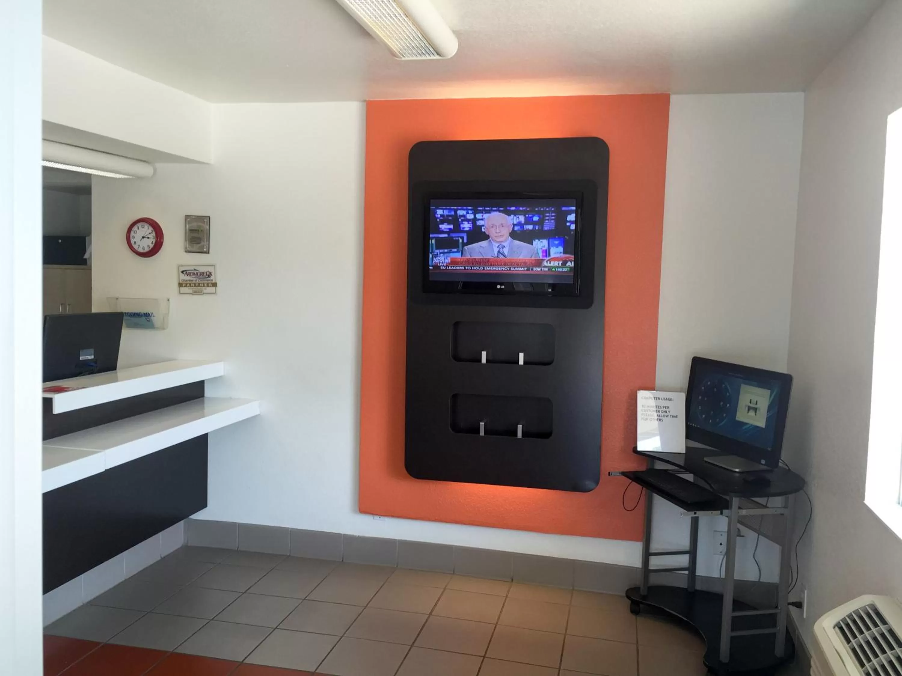 Lobby or reception in Motel 6-Ardmore, OK