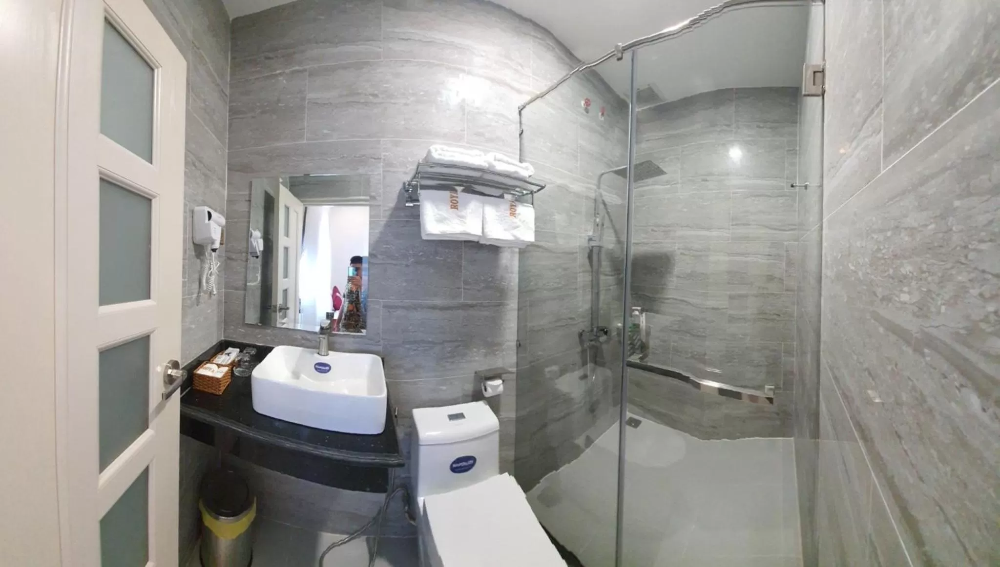 Bathroom in Royal Hotel