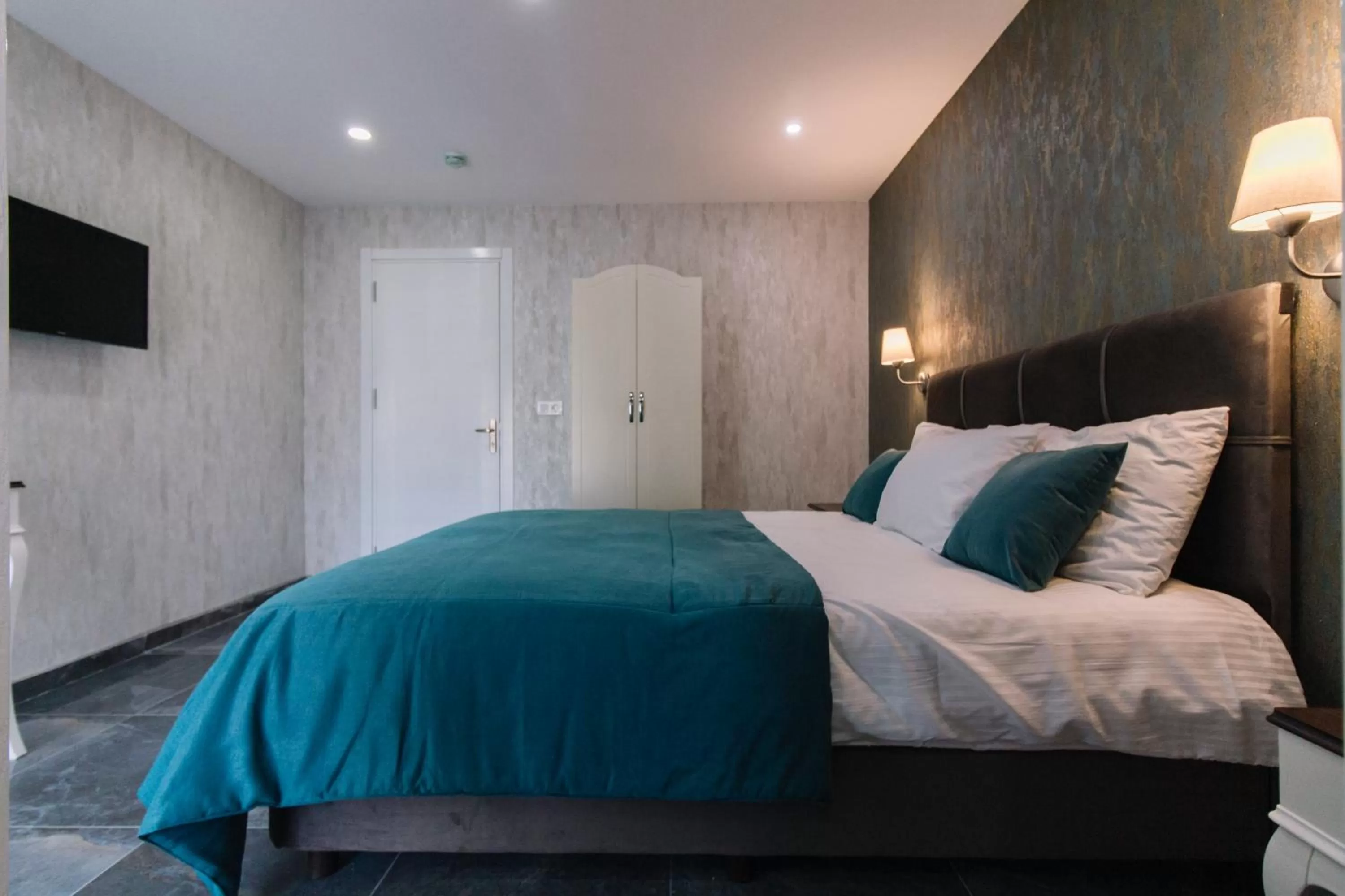 Bed in Melrose Pansiyon