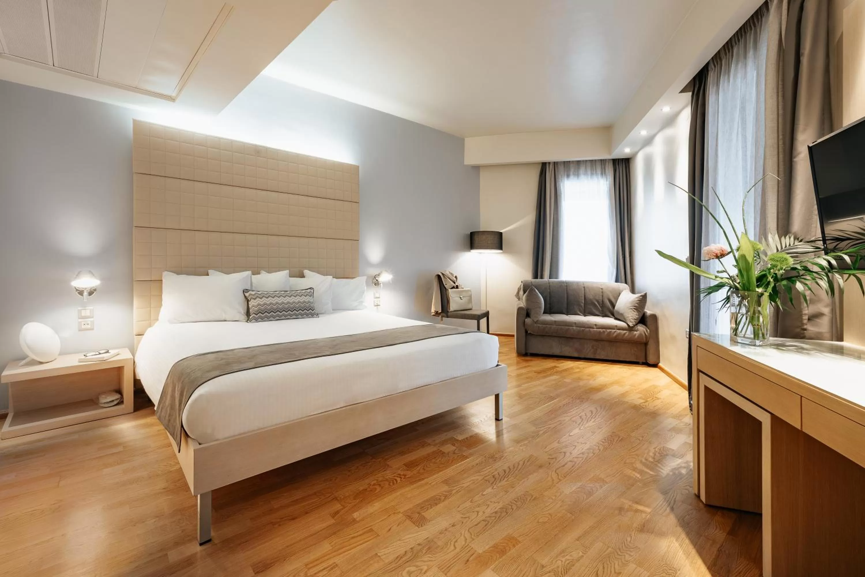 Bed in Domotel Olympia