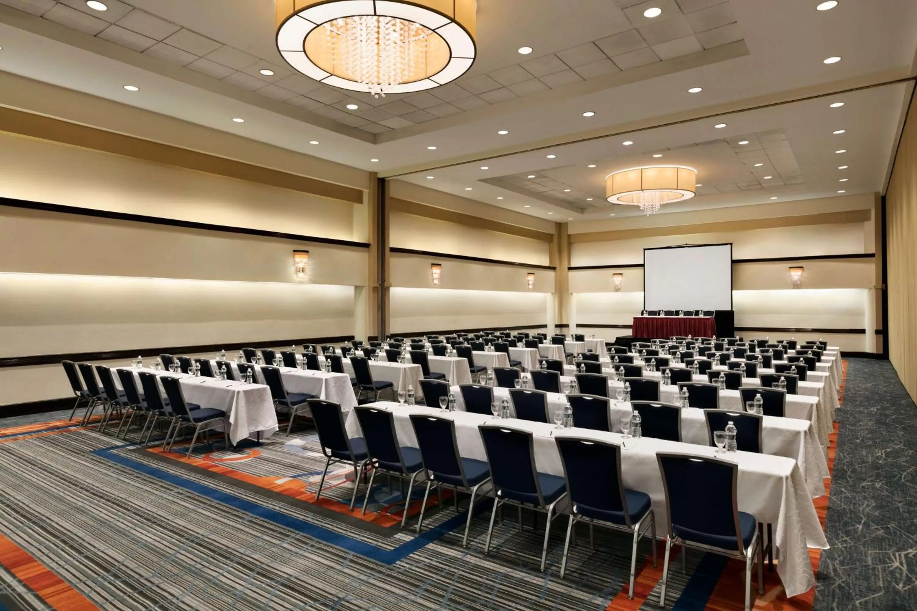 Meeting/conference room in Hilton Long Island/Huntington