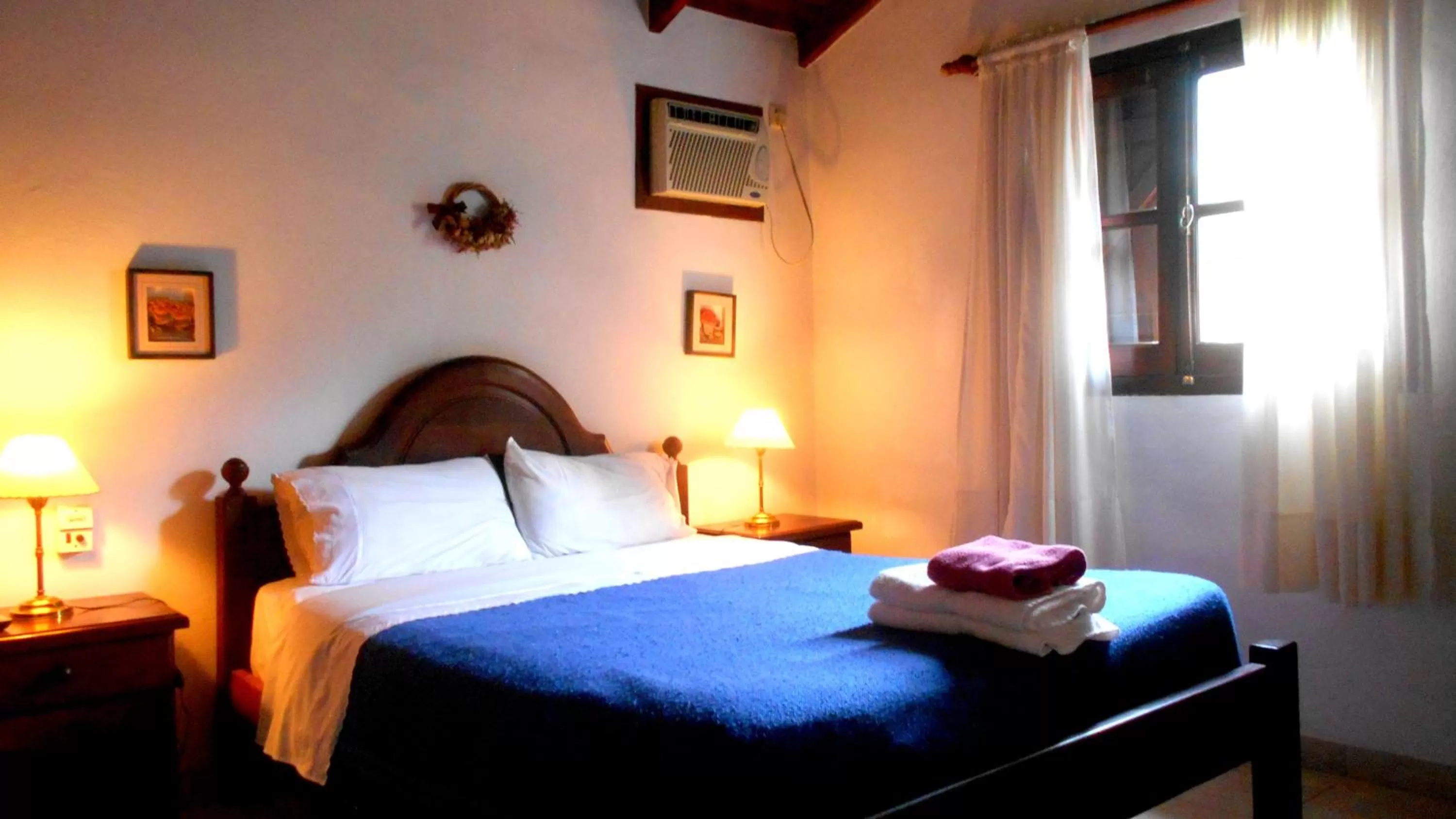 Bed in La Posada de Akasha