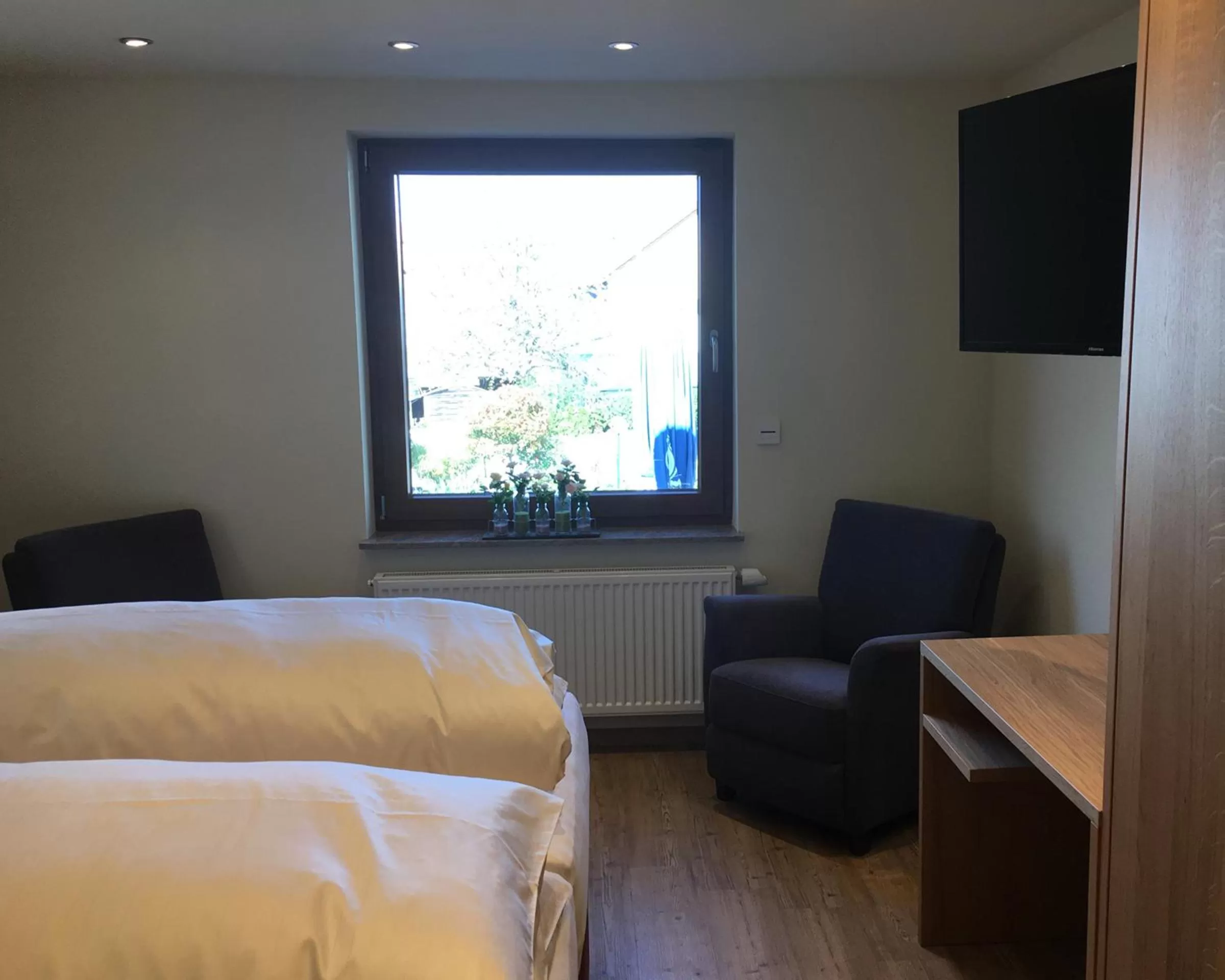 Bedroom, Bed in Gasthof zum Ochsen