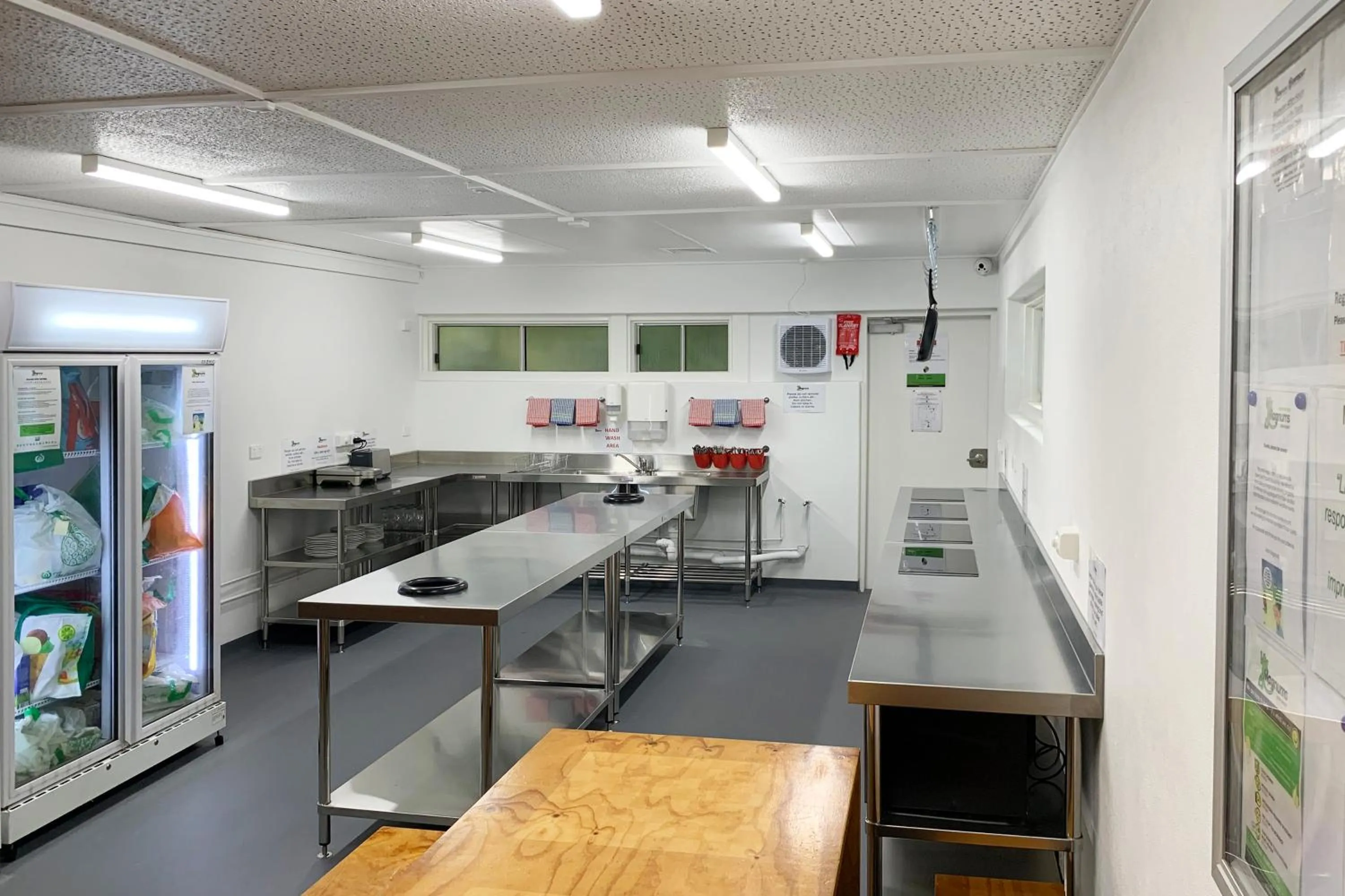 Kitchen or kitchenette in Airlie Beach Magnums - Adults Only