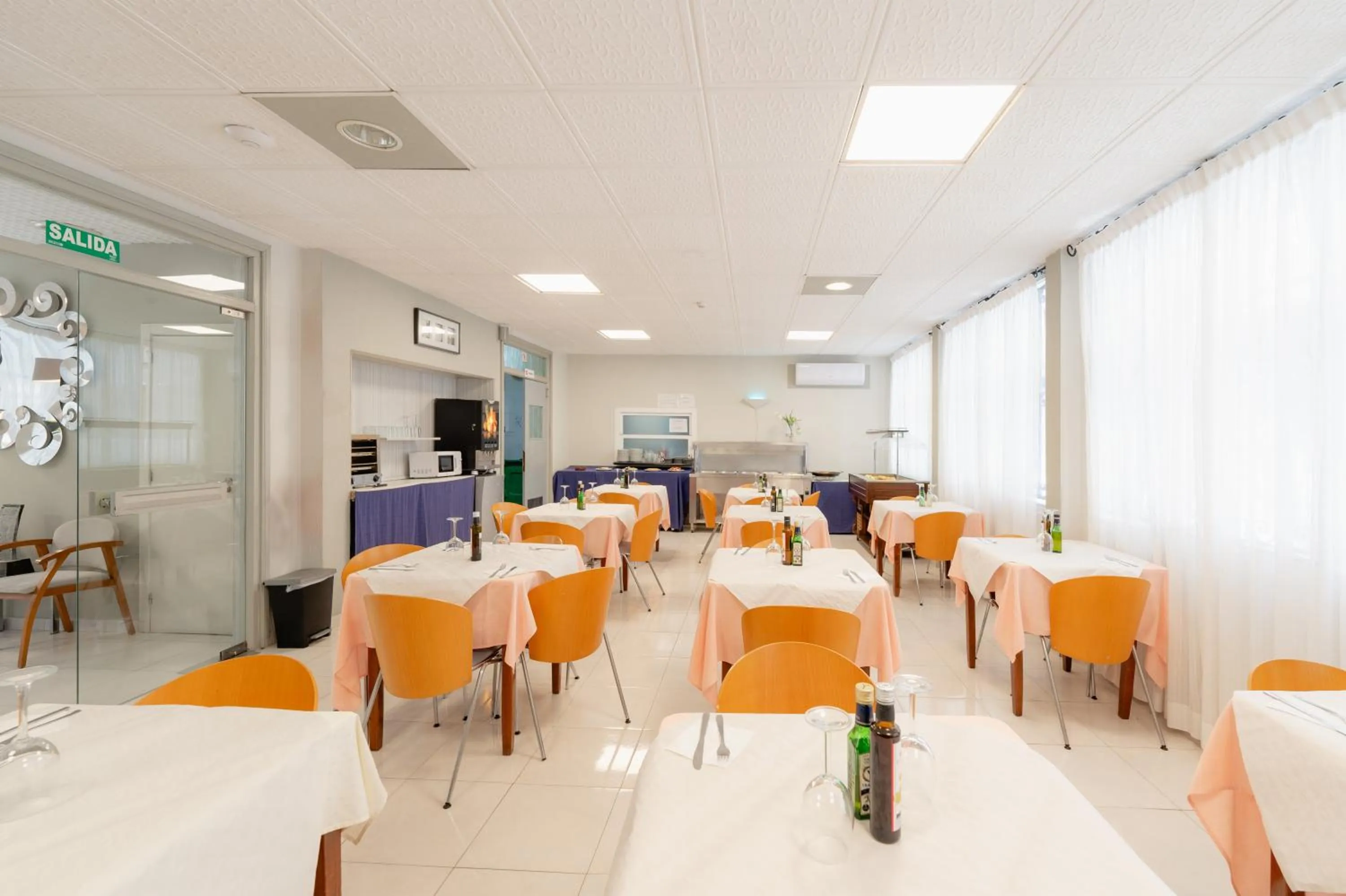 Restaurant/places to eat in Hotel Santa Faz