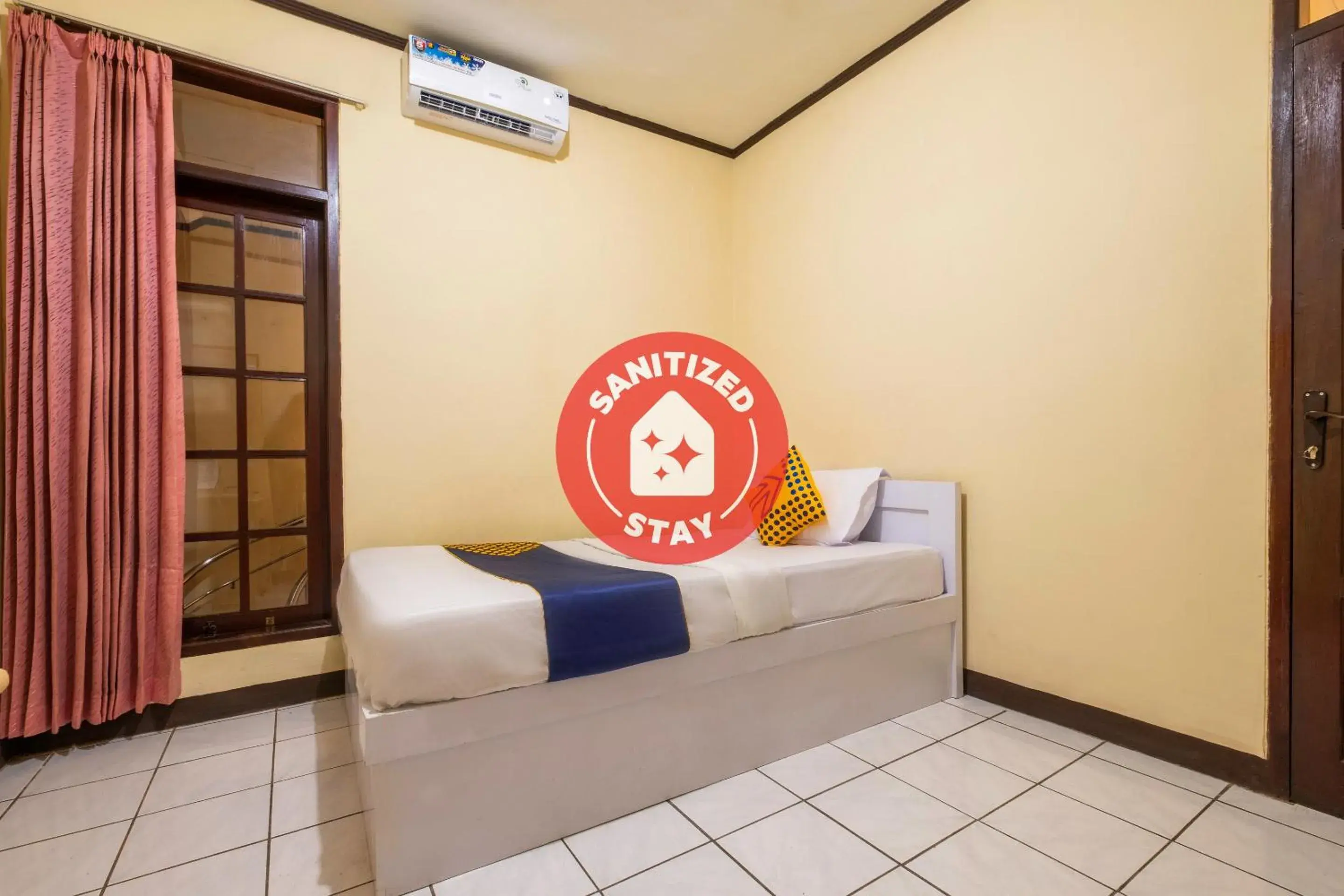 Super OYO 2672 Bee M Syariah Super OYO 2672 Bee M Syariah