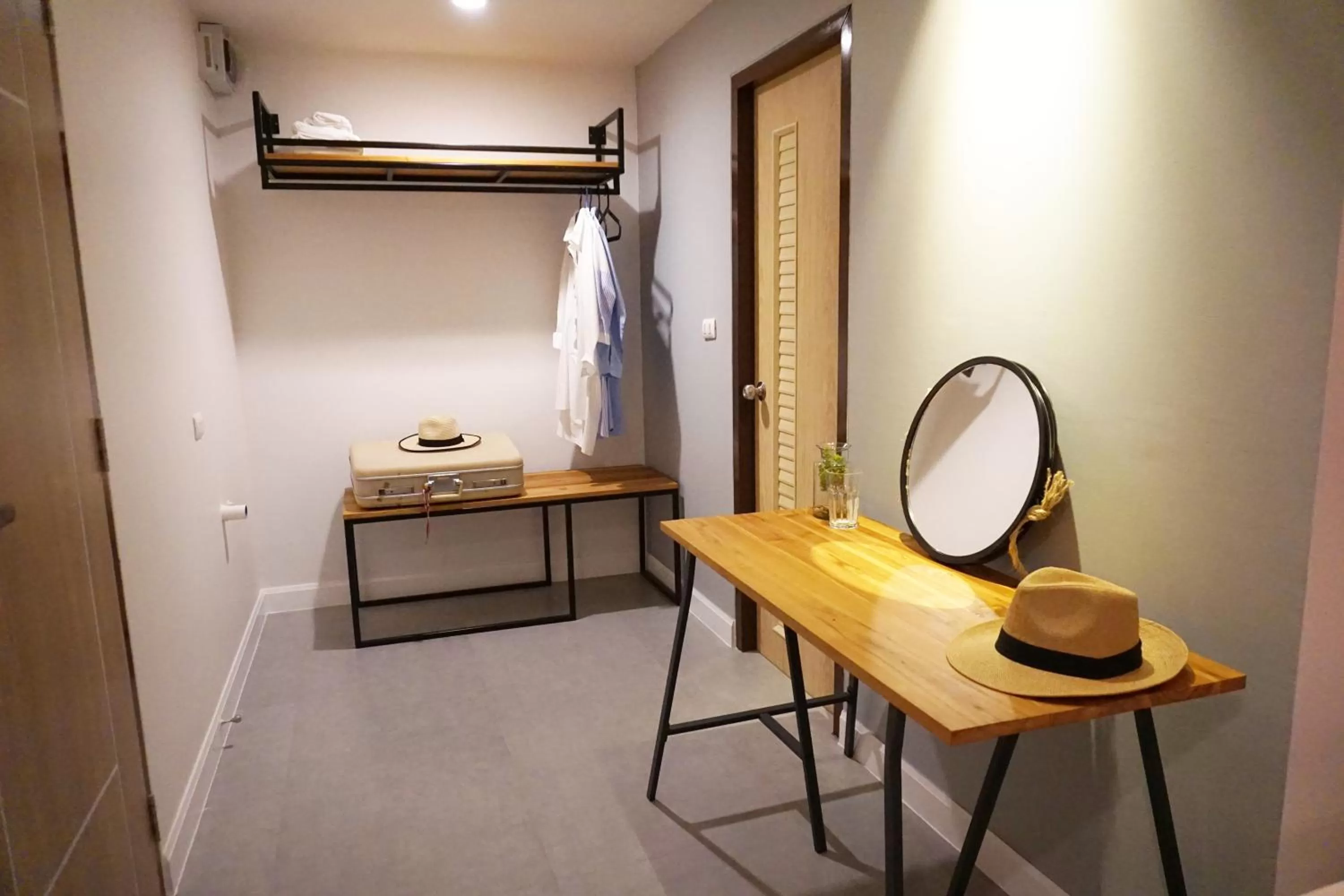 Bedroom, Seating Area in Hansa Bangkok House