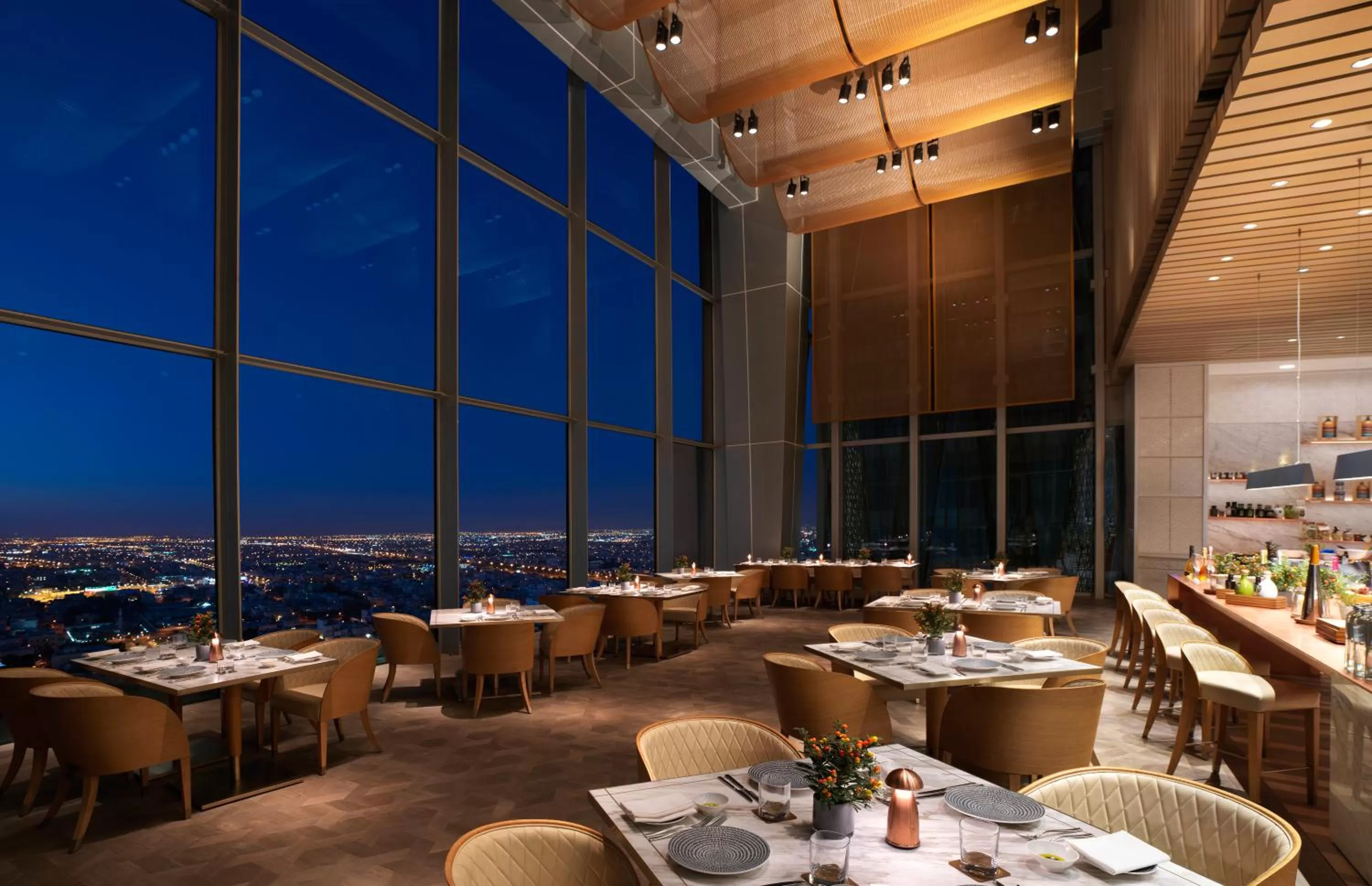 Restaurant/places to eat in Four Seasons Hotel Kuwait at Burj Alshaya