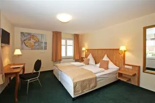 Comfort Double Room in Hotel Restaurant Adler Comfort Double Room in Hotel Restaurant Adler