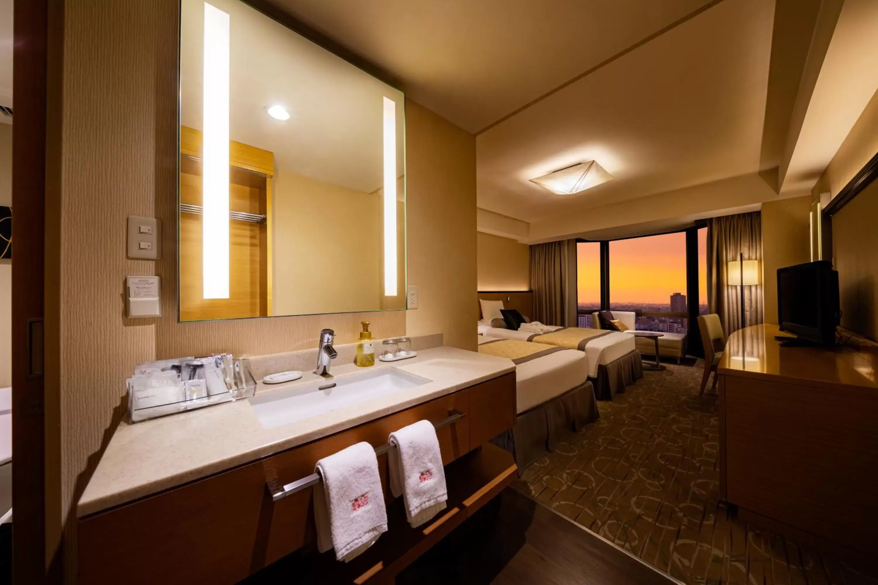 Executive Floor - Non-Smoking - Twin Room with City View in Asakusa View Hotel Executive Floor - Non-Smoking - Twin Room with City View in Asakusa View Hotel