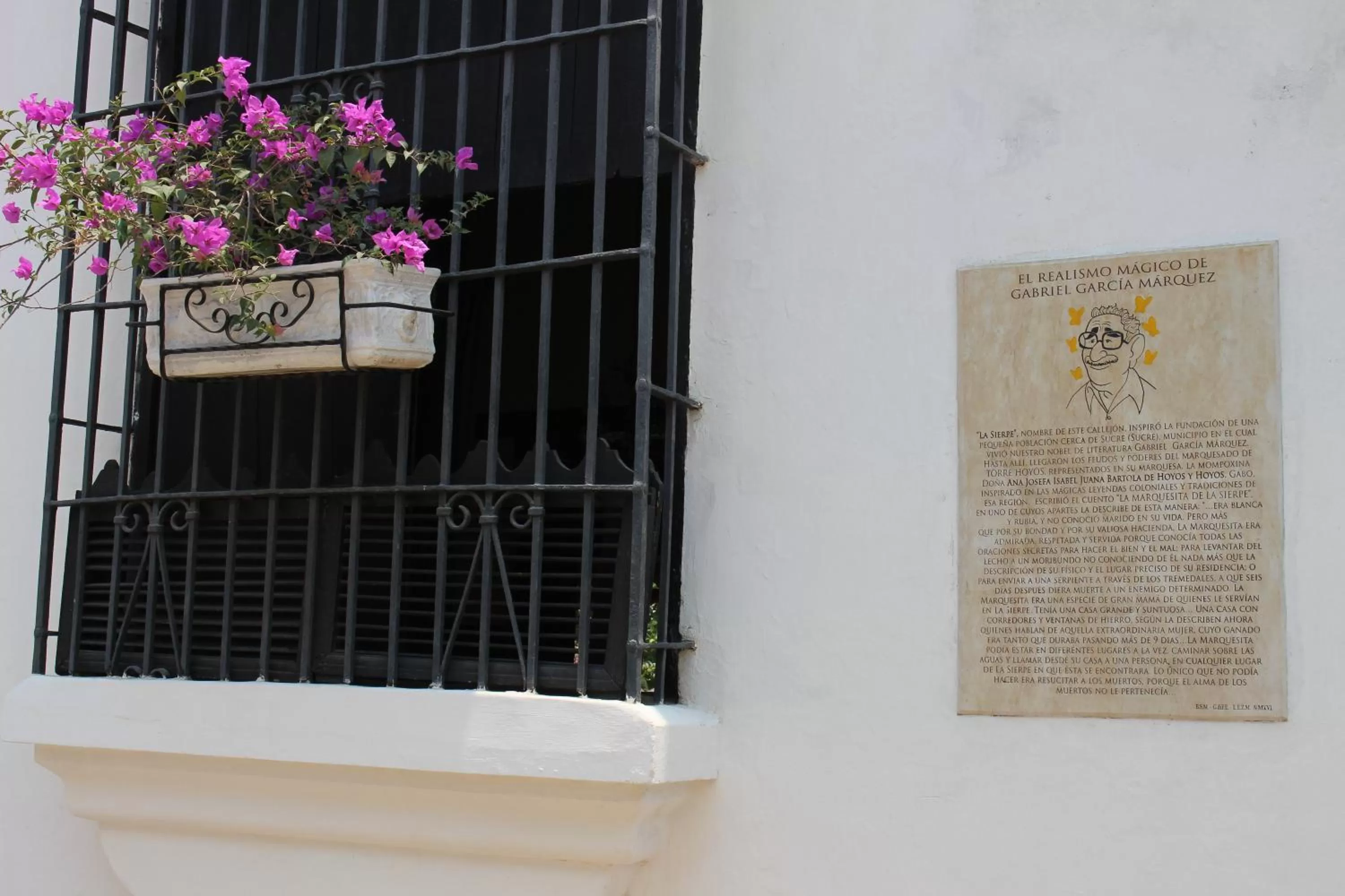 Facade/entrance in CASA SINNING-año1637
